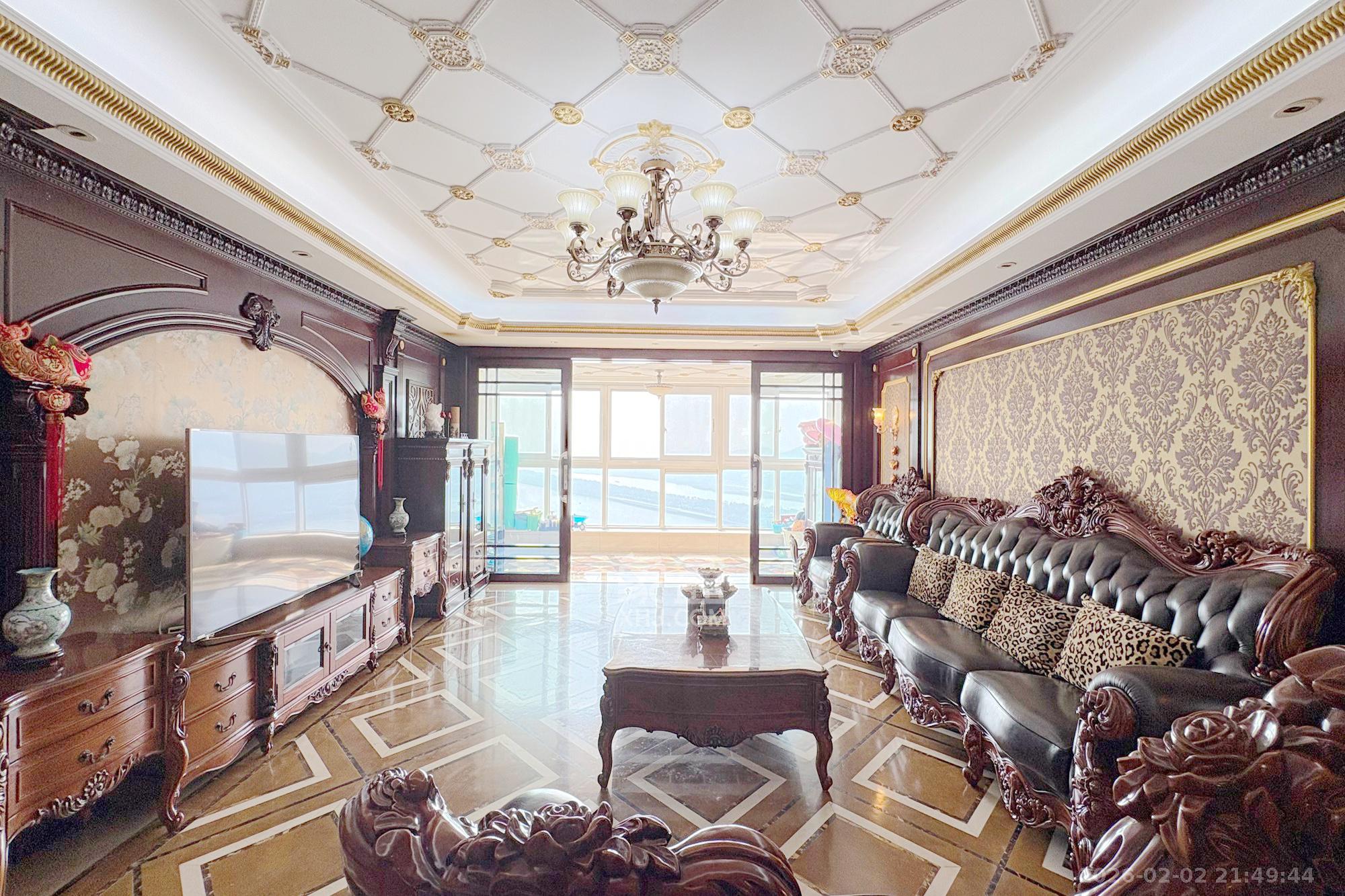 万达公馆  4室2厅4卫    680.0万