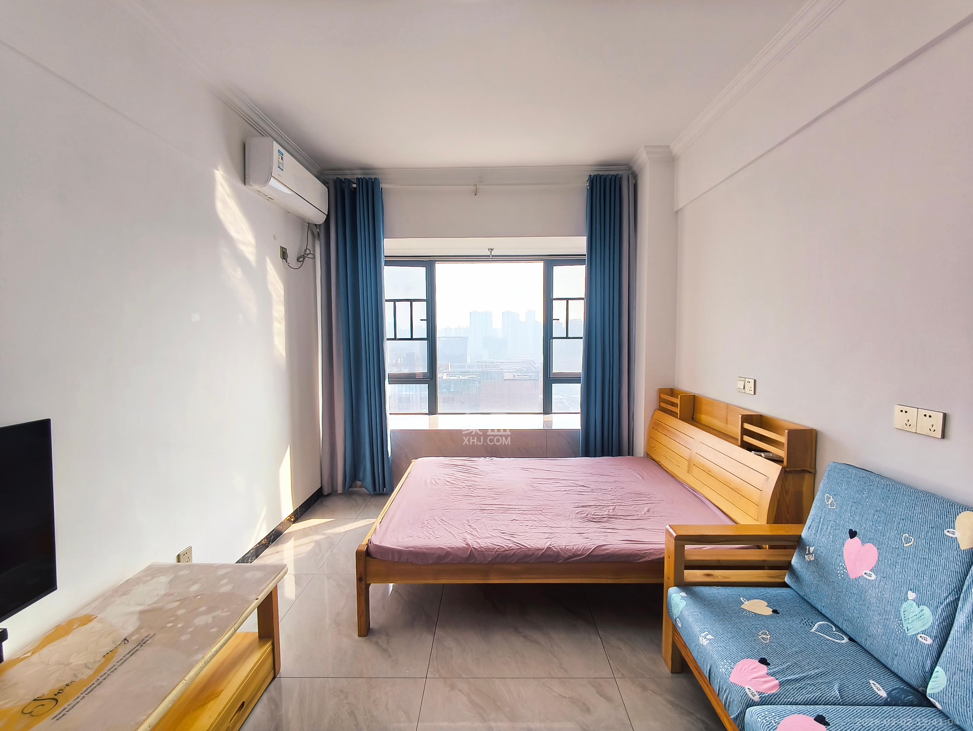 龙湖湘江星座（祺鑫星座公寓）  1室1厅1卫    1600.0元/月