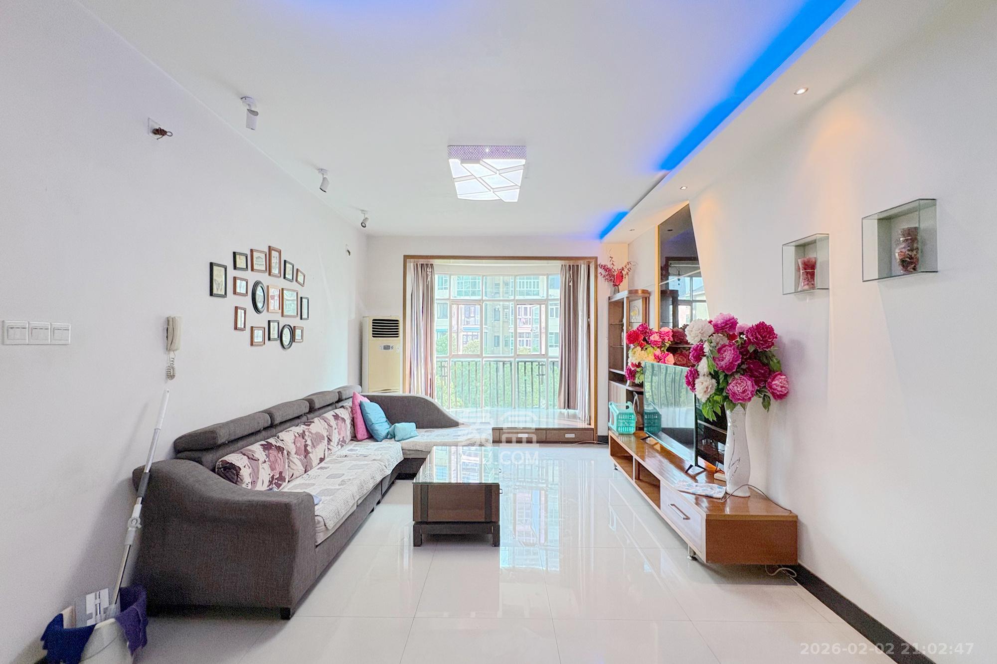 雍景园  3室2厅1卫    120.0万