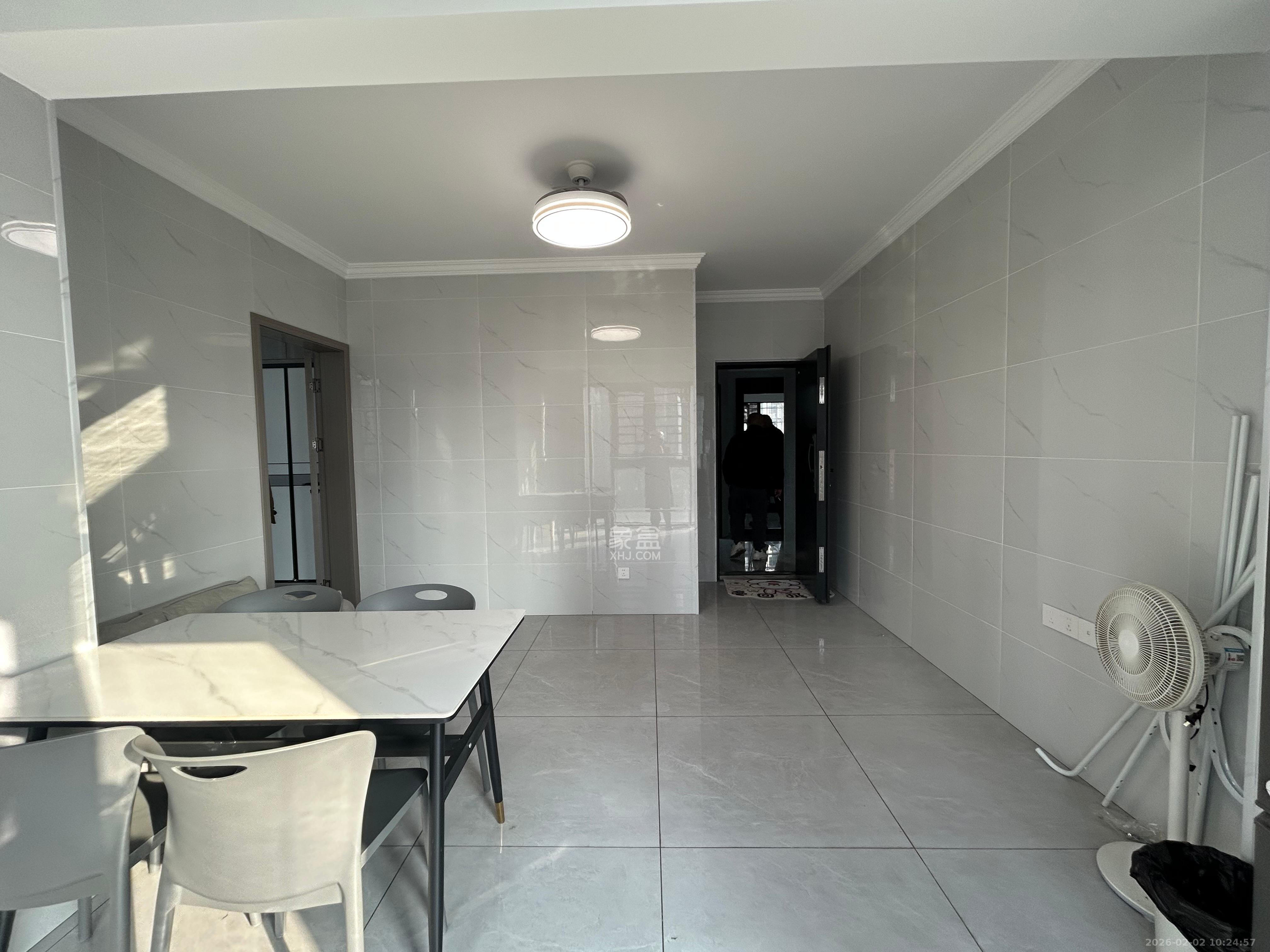 旭日嘉苑  1室1厅1卫    1800.0元/月