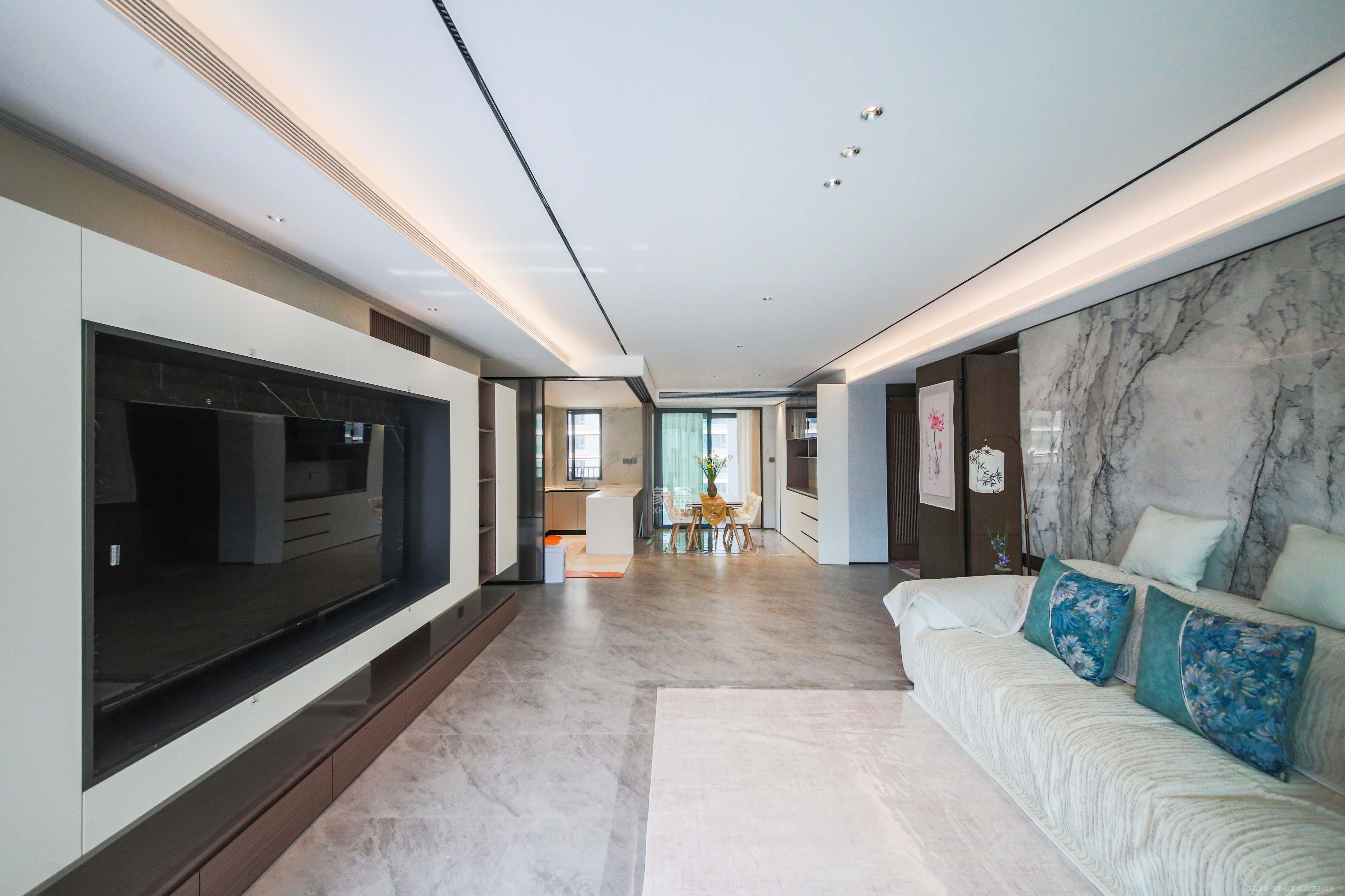 长沙润府B区  4室2厅3卫    310.0万