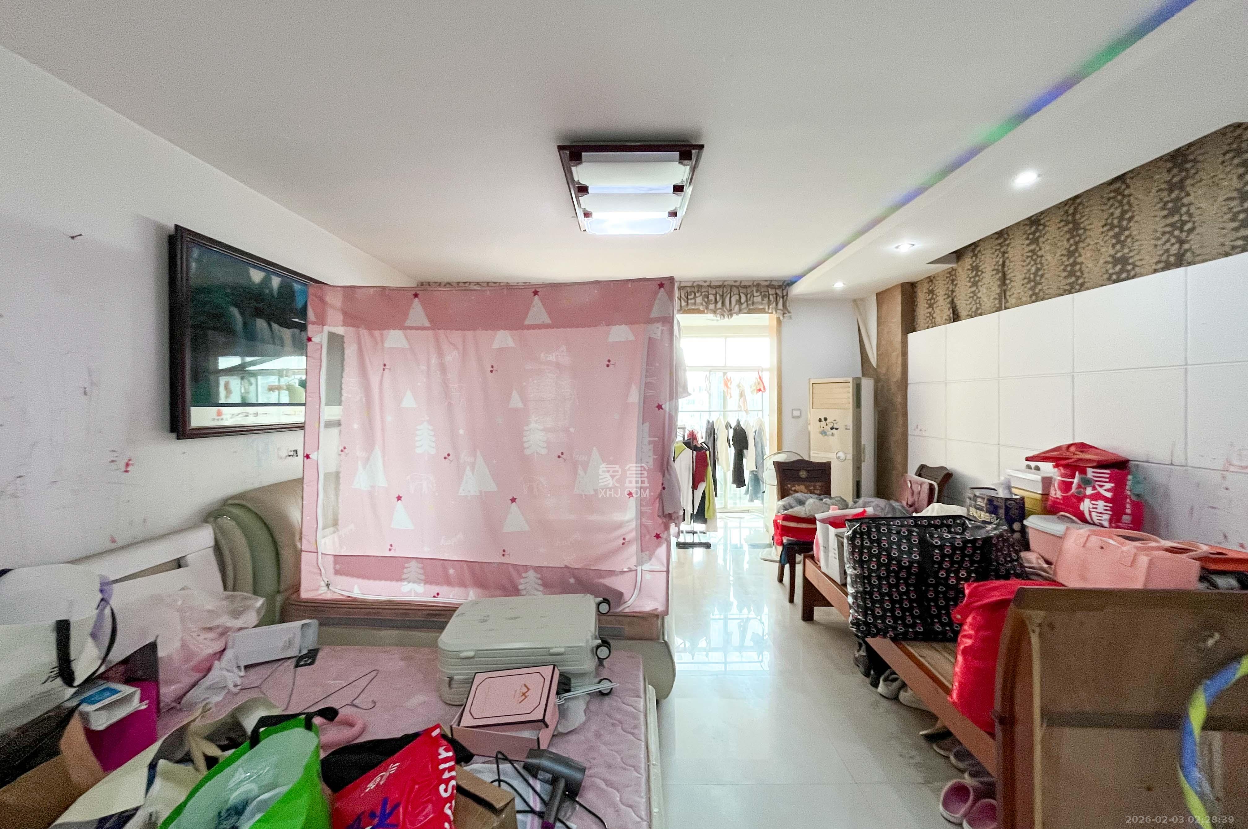 格林星城  4室2厅2卫    148.0万