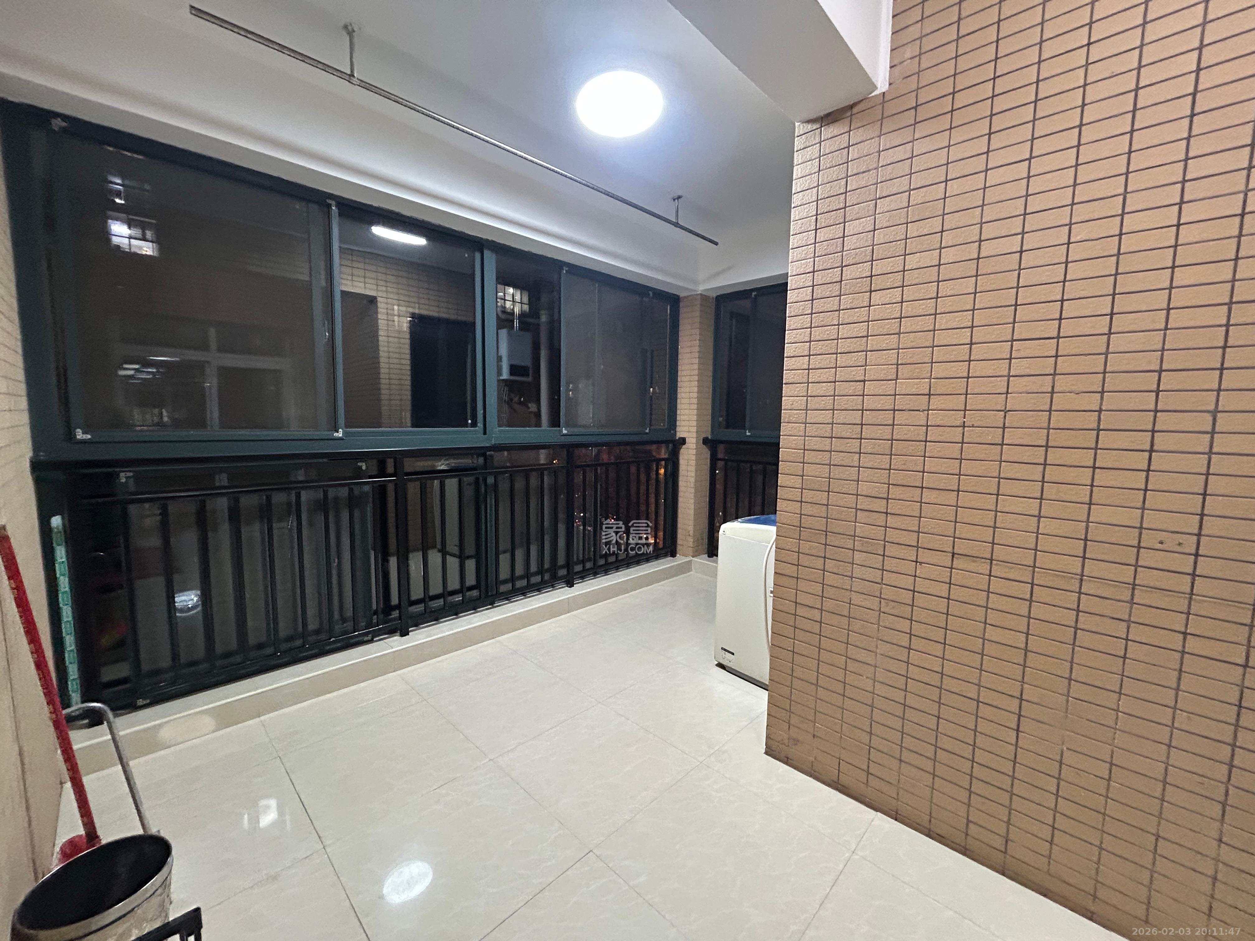 星城荣域  3室2厅2卫    3100.0元/月