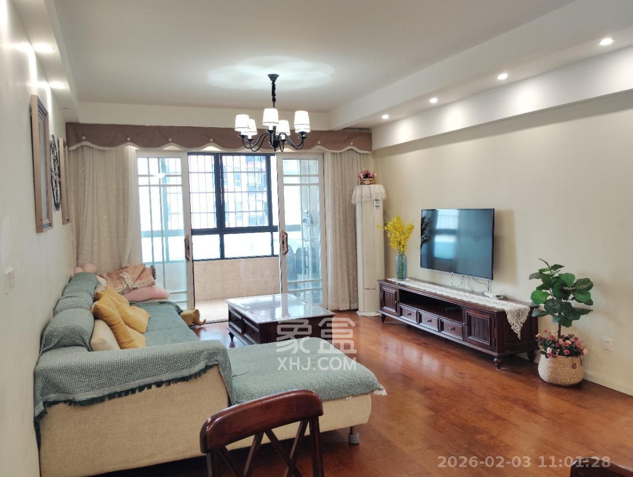 兴威帕克水岸  3室2厅1卫    2600.0元/月