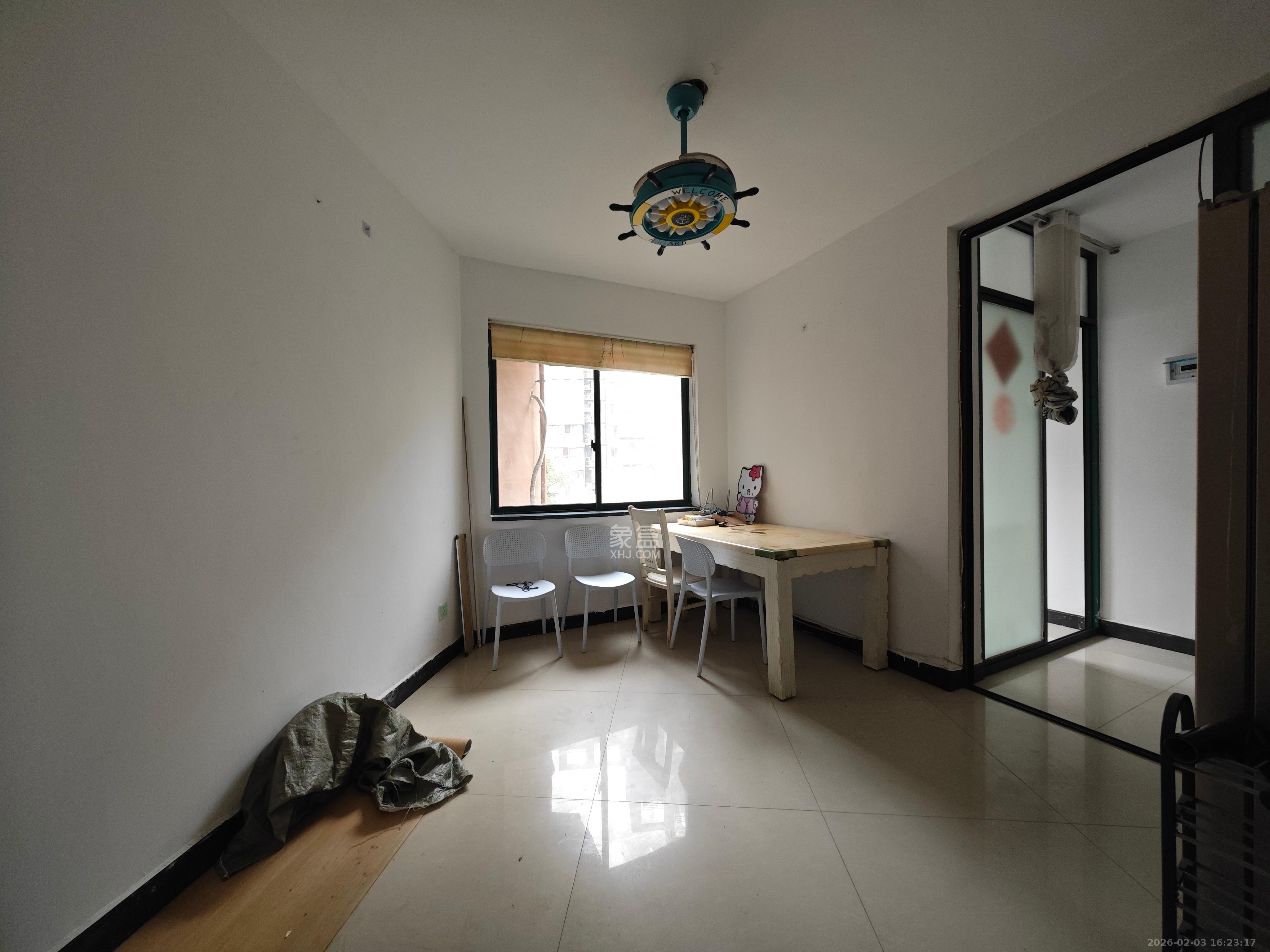 华盛世纪新城  5室1厅2卫    2500.0元/月