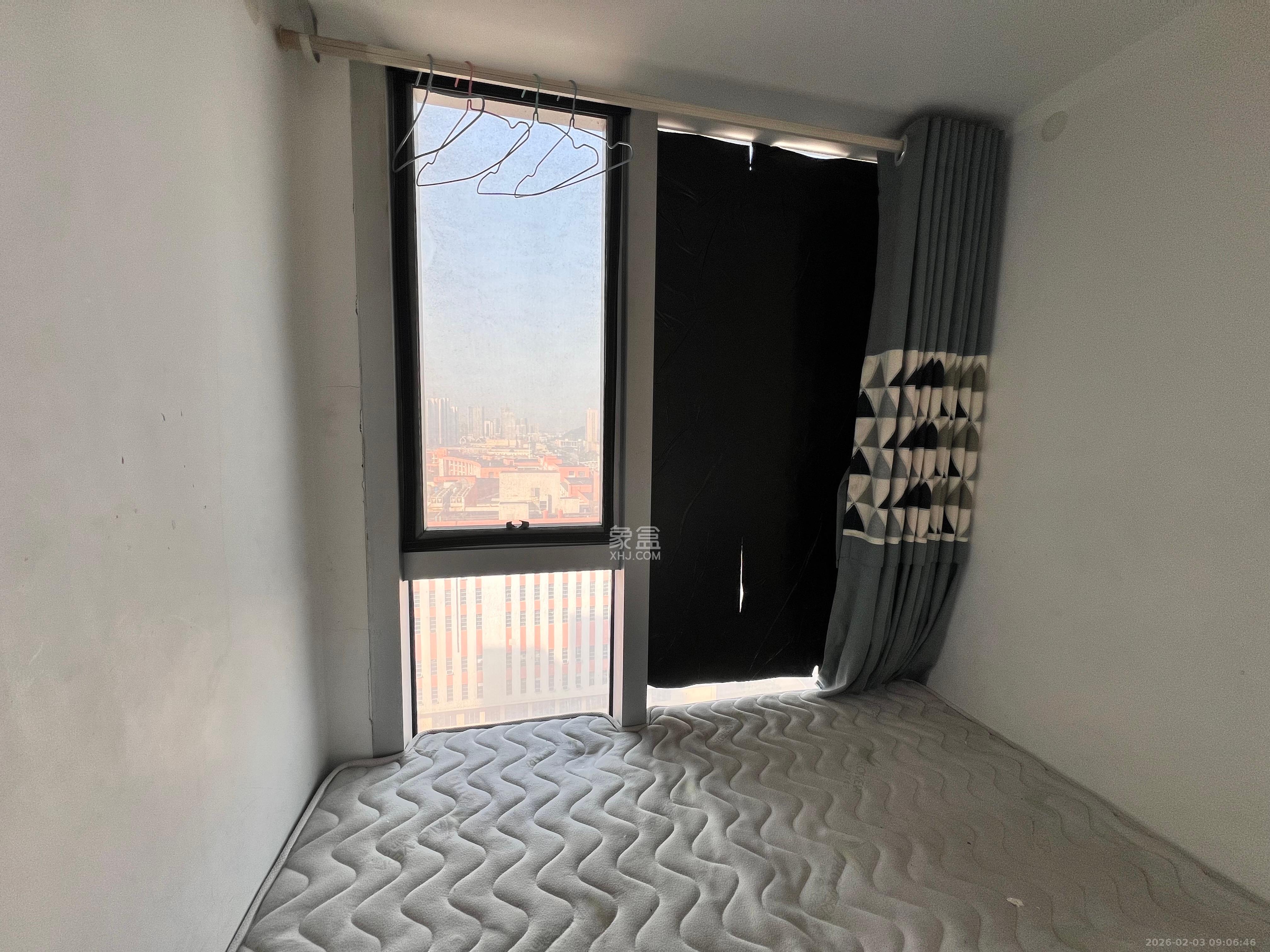 南庭城果   59.9㎡      1500.0元/月室内图