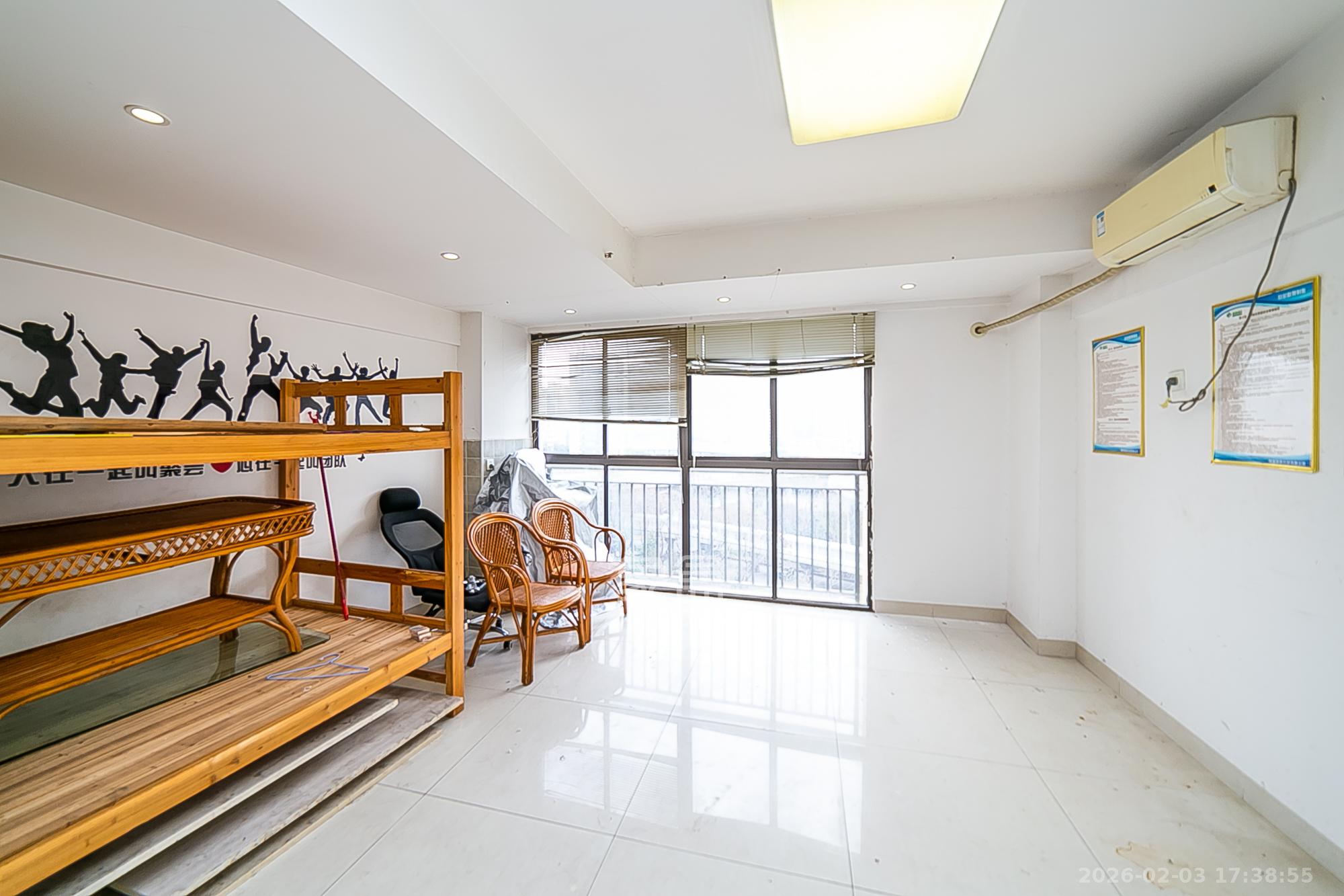 钱隆樽品(一、二、三期)  2室1厅1卫    36.0万