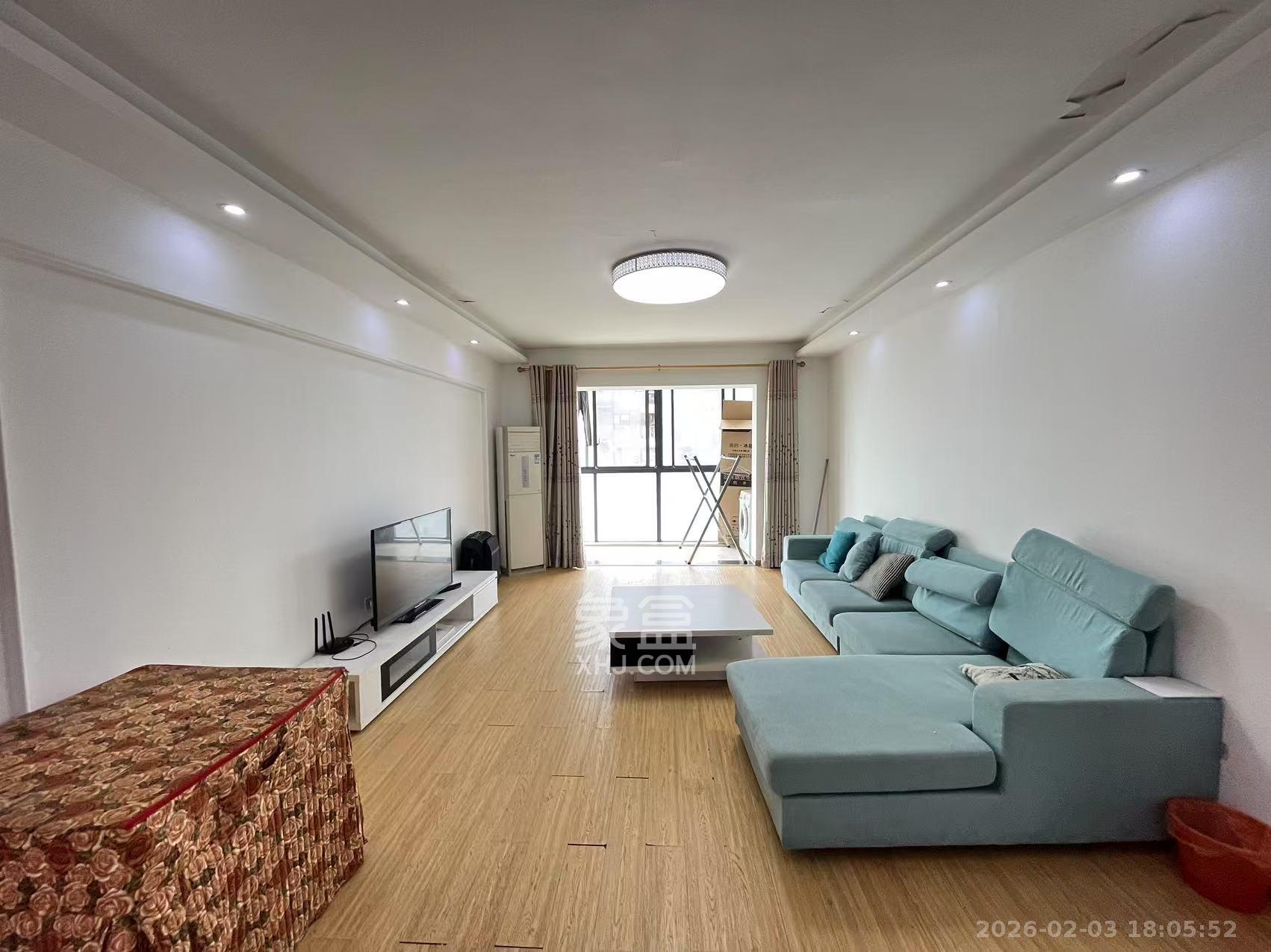 联美品格  3室2厅2卫    2400.0元/月