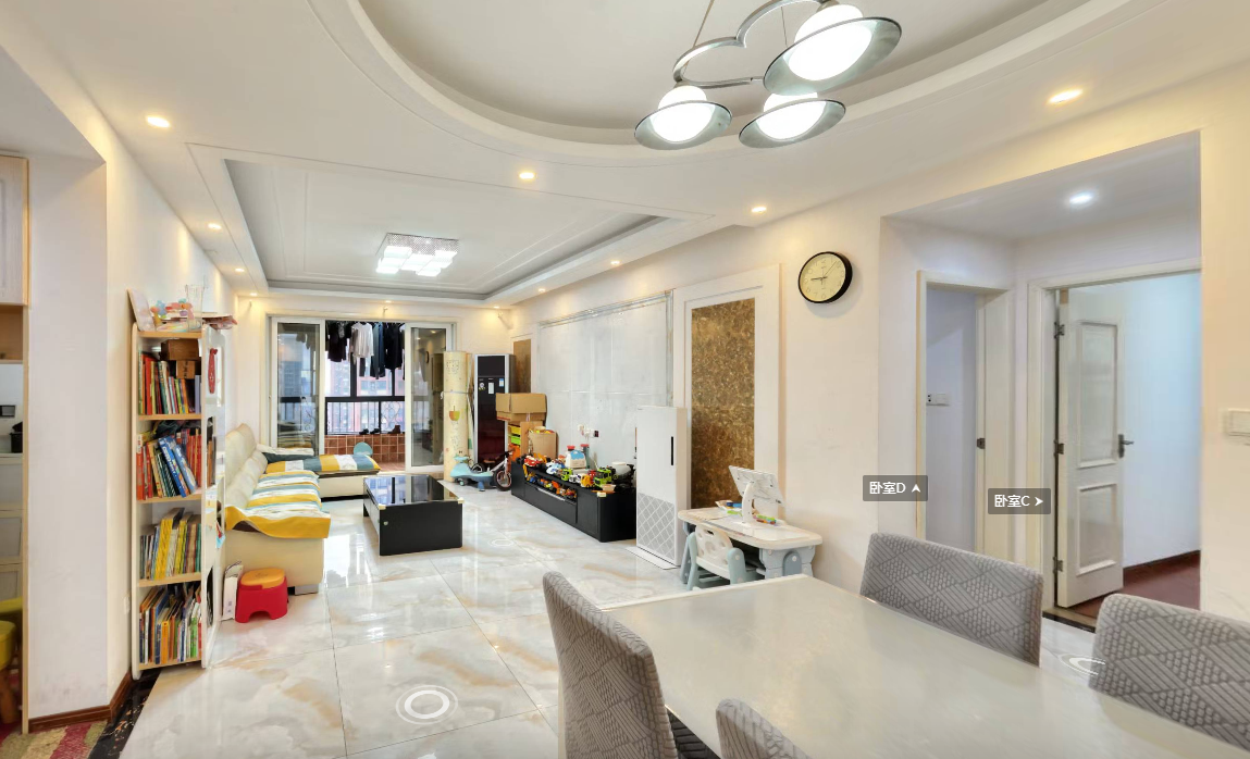 金地艺境  4室1厅2卫    175.0万