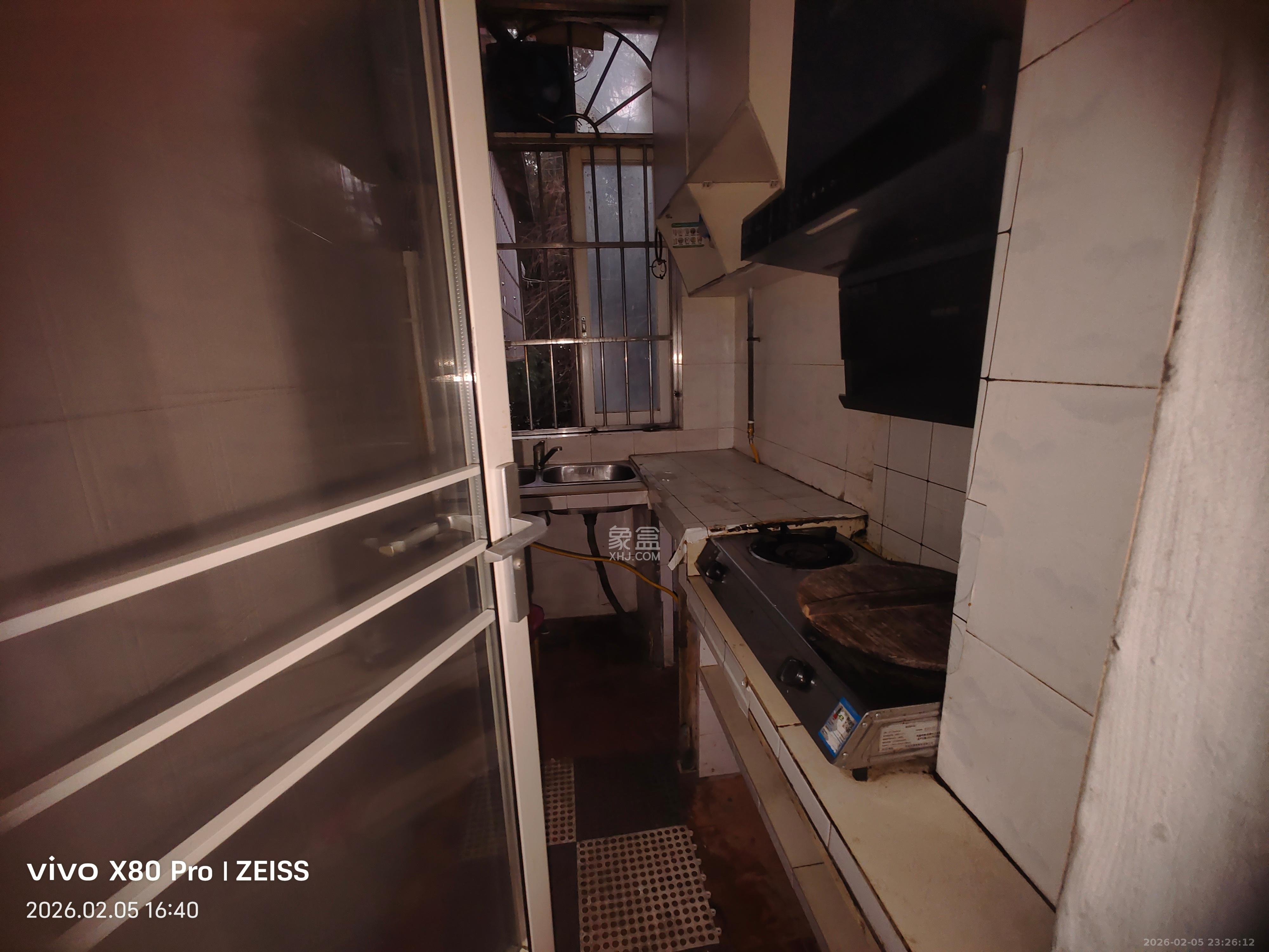 山水人家一二期   98.0㎡      2000.0元/月室内图