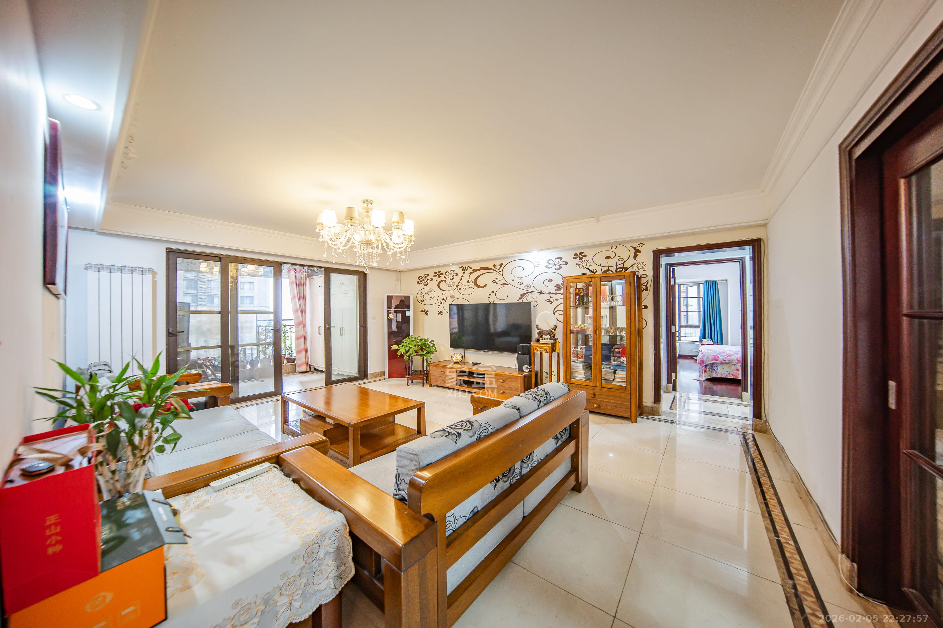 中海国际一期  4室2厅2卫    89.8万