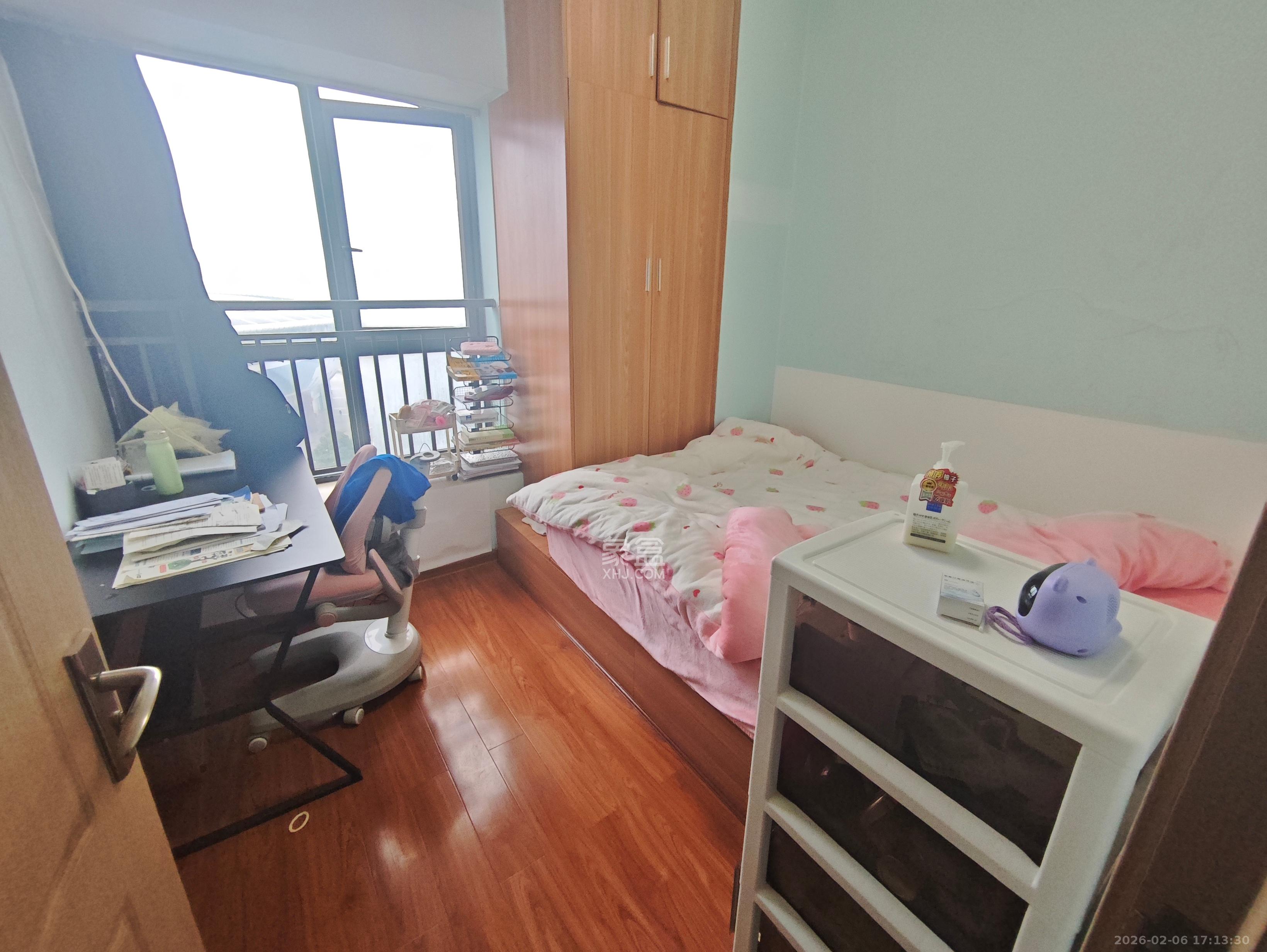 摩天一号  2室1厅1卫    2500.0元/月