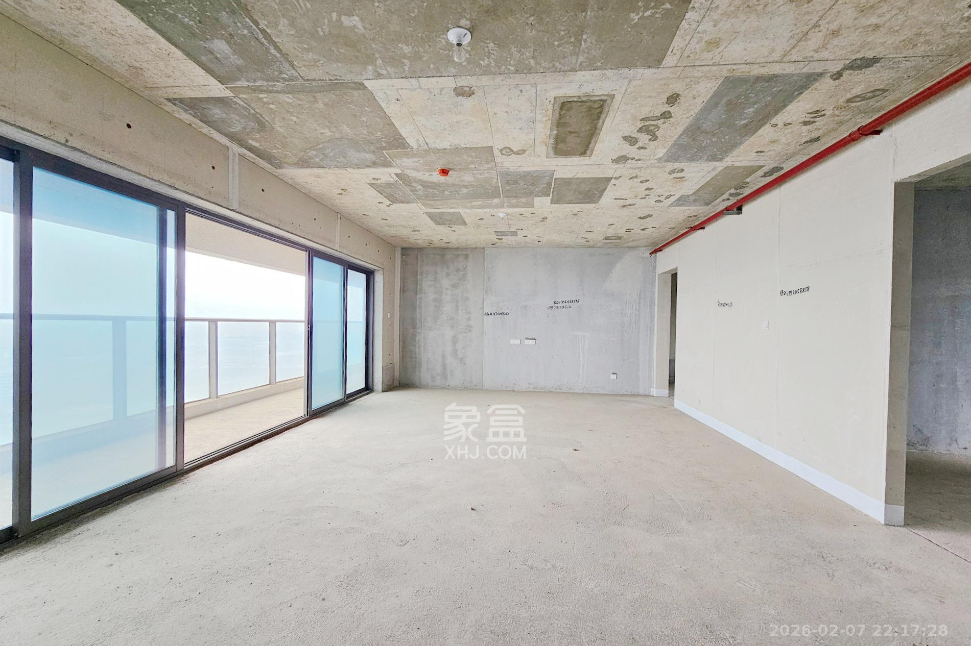 阳光城尚东湾凌云府  4室2厅3卫    175.0万