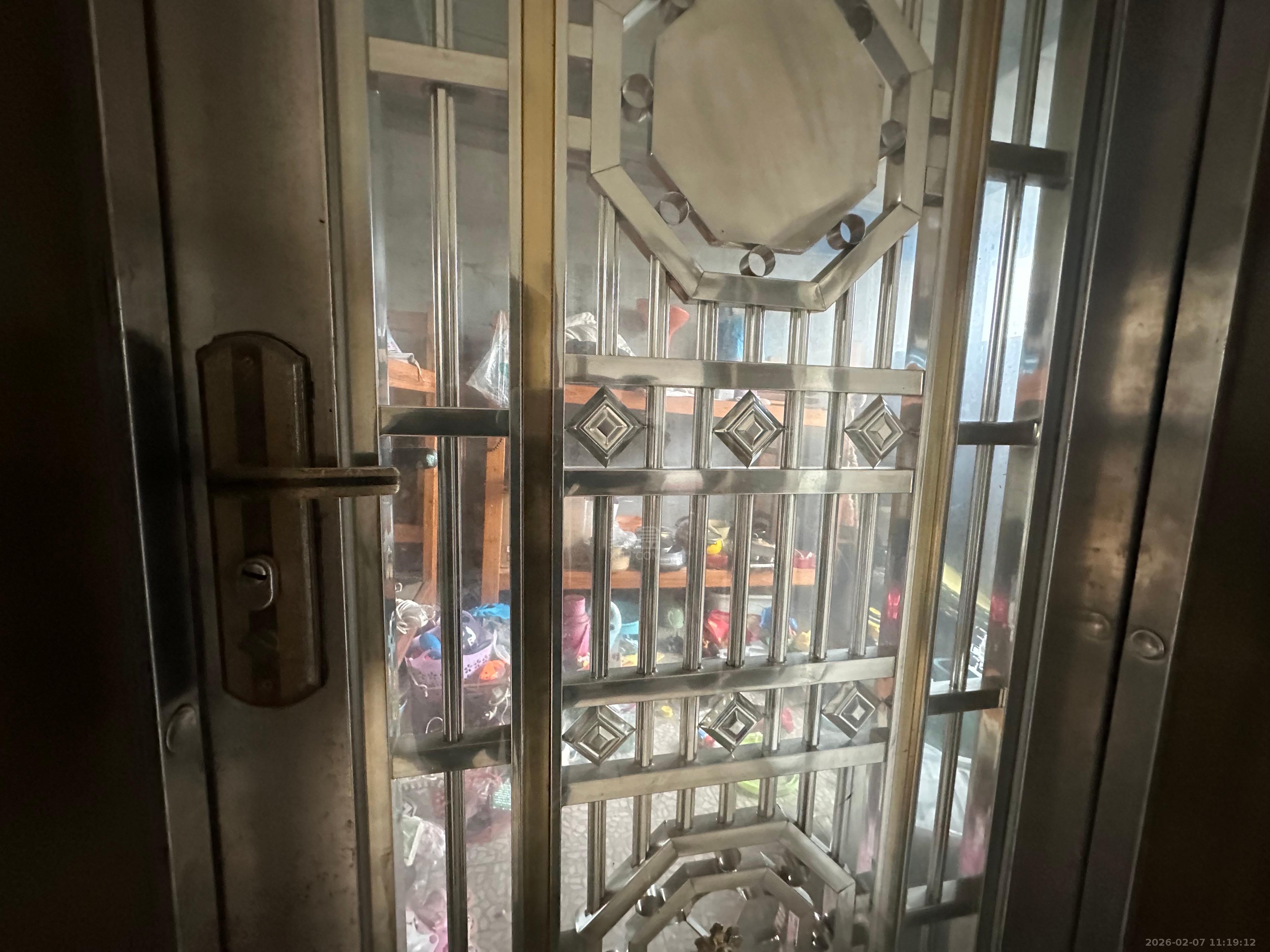 株洲长江南路阳光小区  4室2厅2卫    1400.0元/月