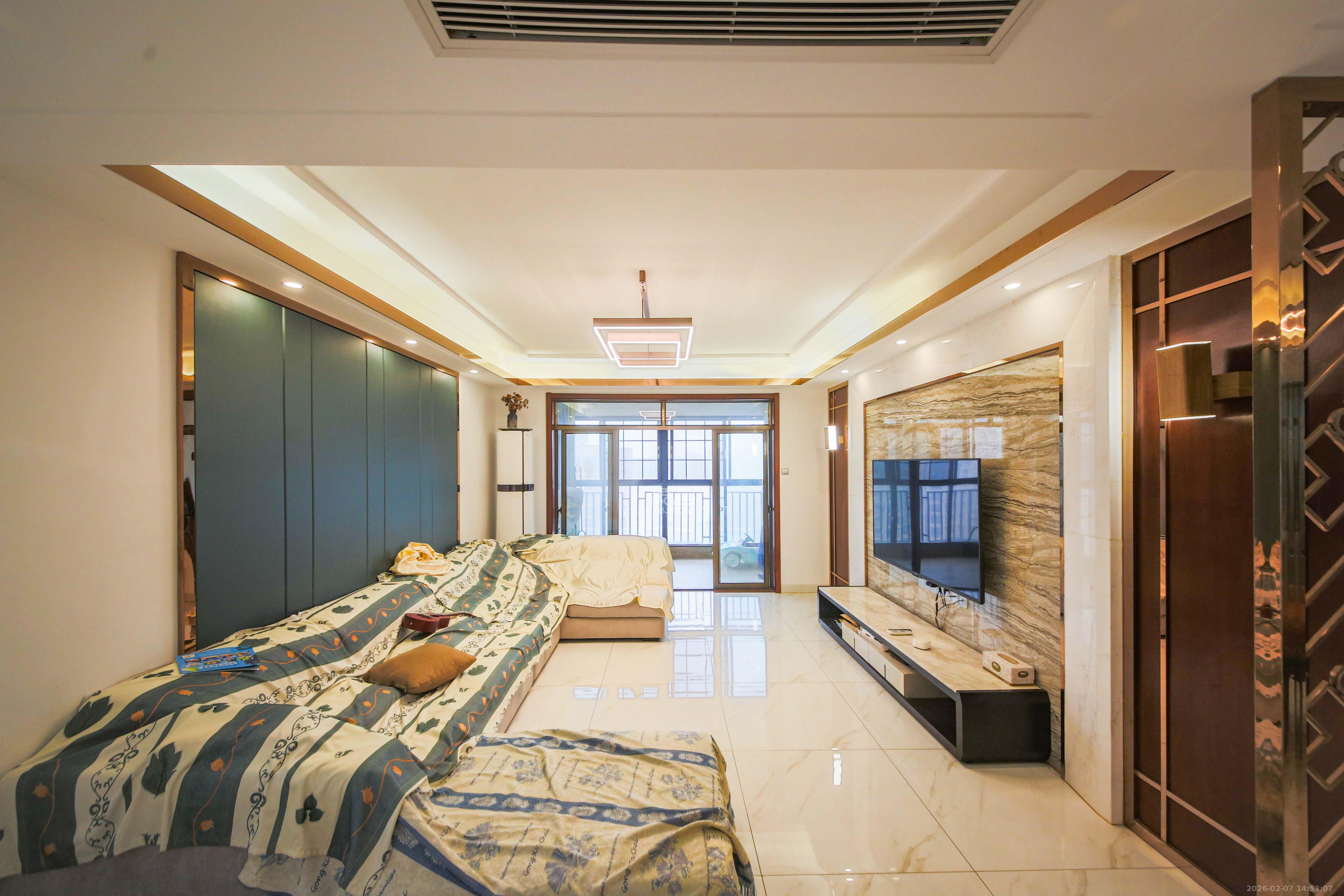 香樟鑫都  3室2厅2卫    130.0万