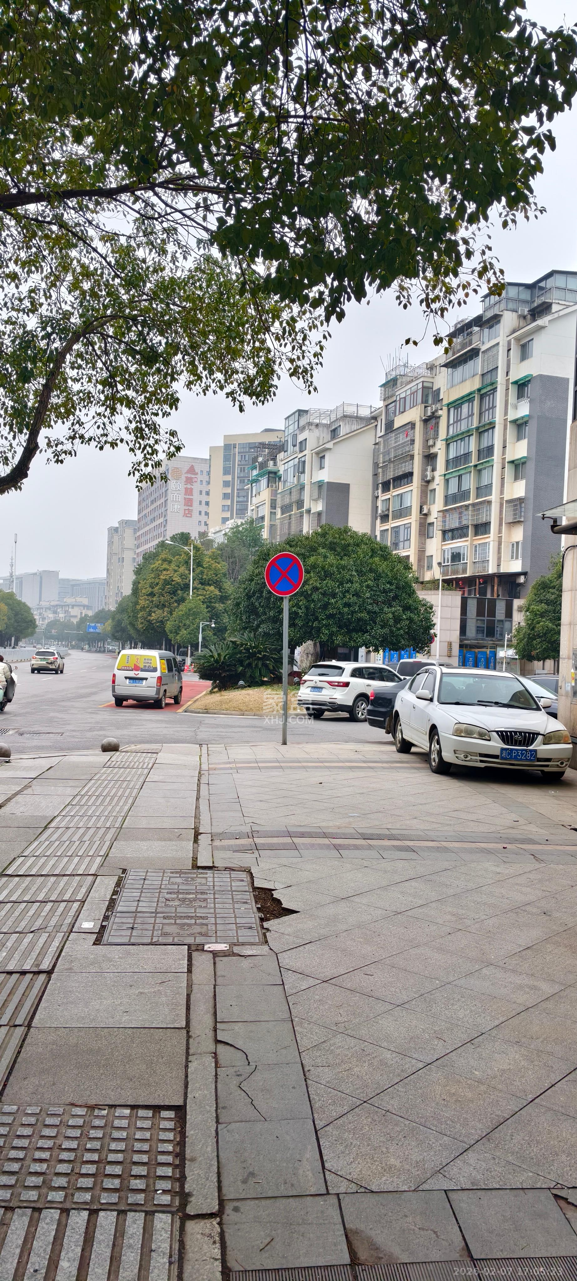 九峰小区（一二三四区）   70.0㎡      5000.0元/月室内图