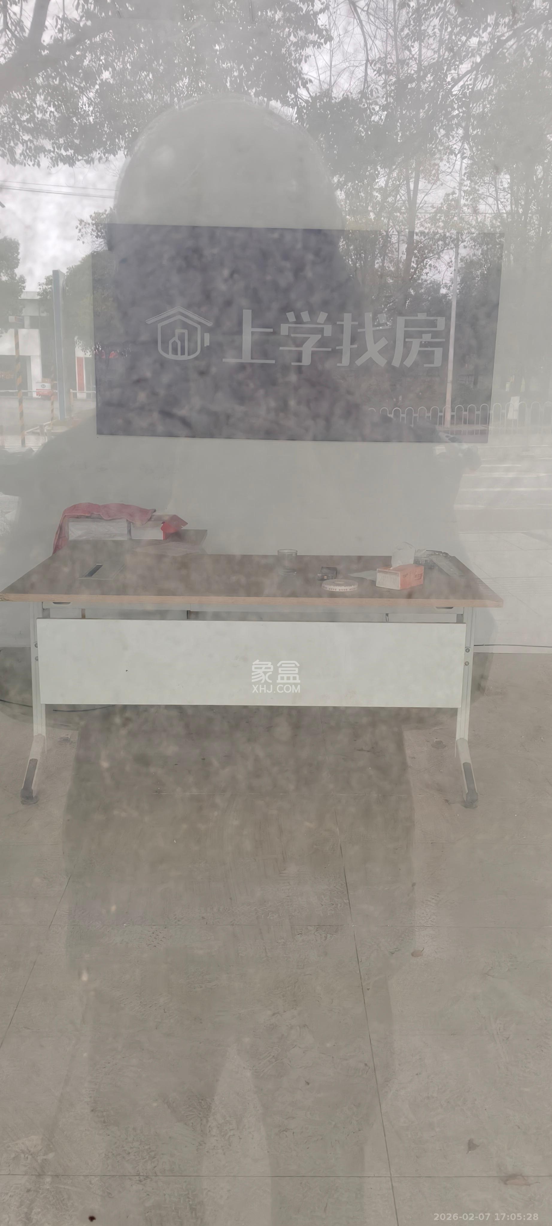 九峰小区（一二三四区）   70.0㎡      5000.0元/月室内图