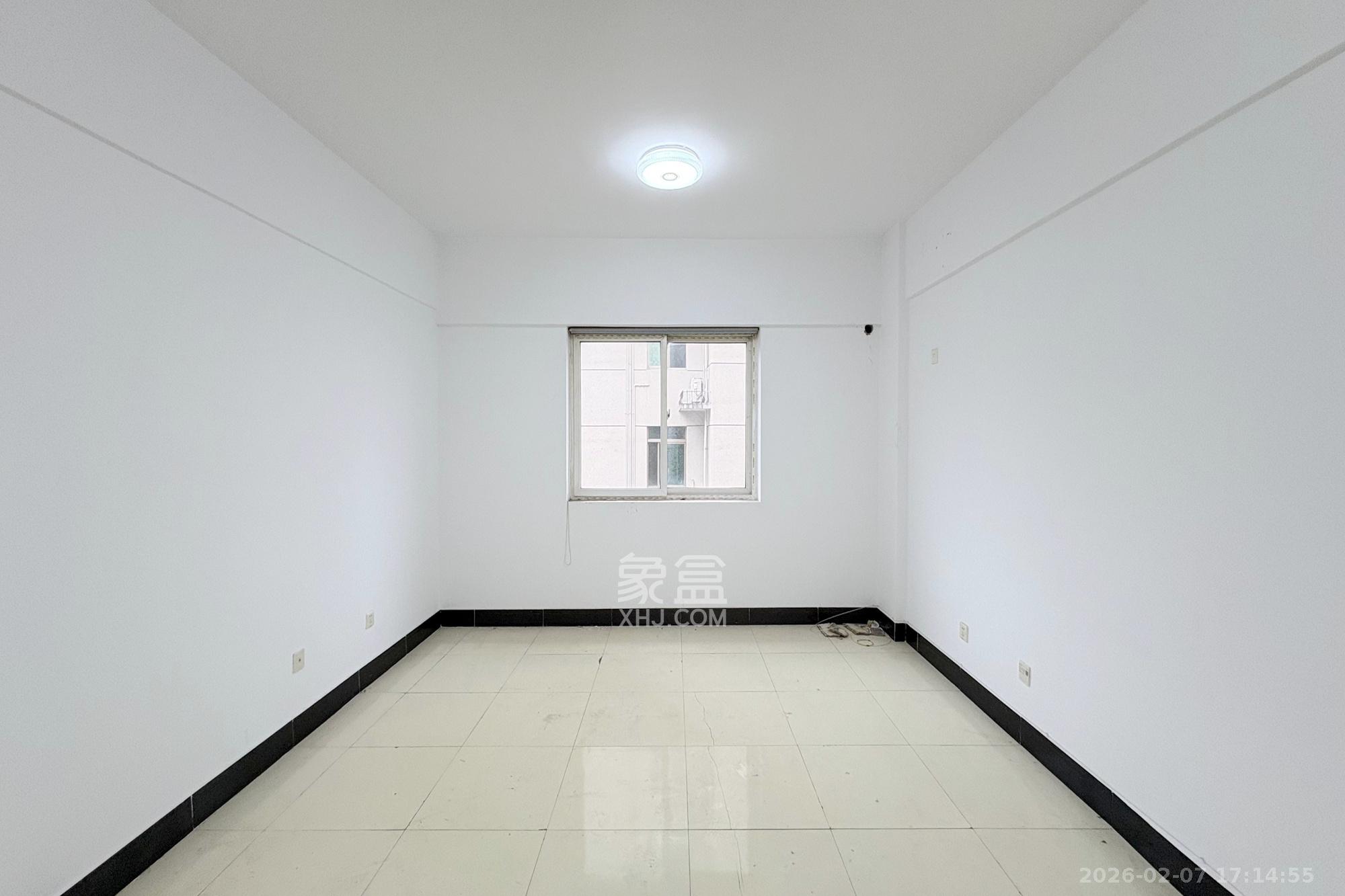 锦泰家园（锦泰商务大厦）  1室1厅0卫    25.0万