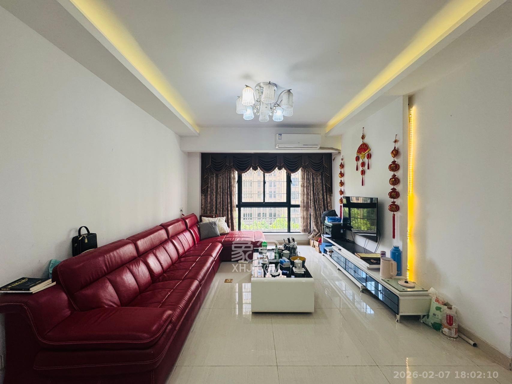 康斯丹郡（融程领秀佳园）  3室2厅1卫    2100.0元/月