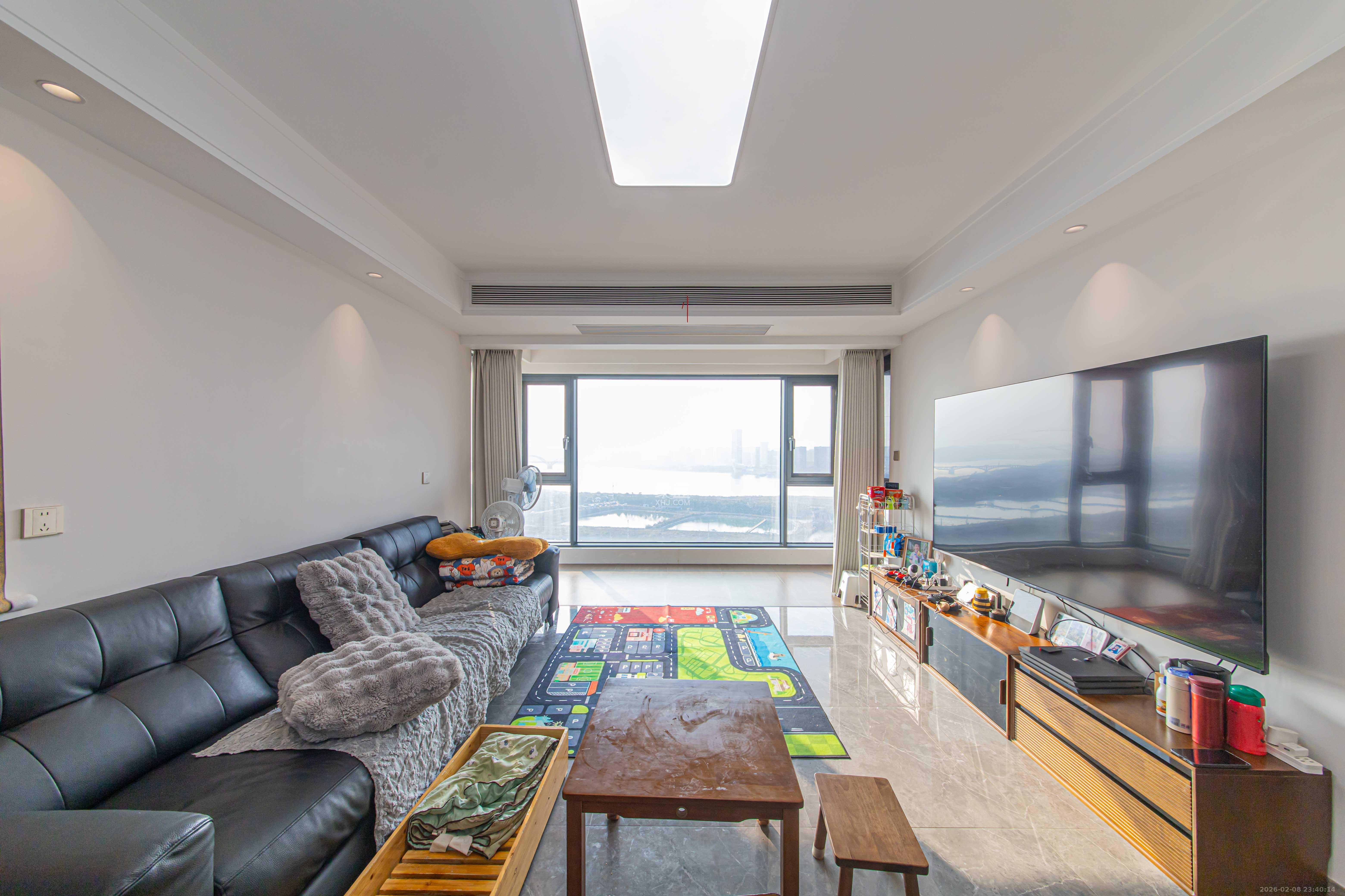 江悦和鸣  3室2厅2卫    208.0万