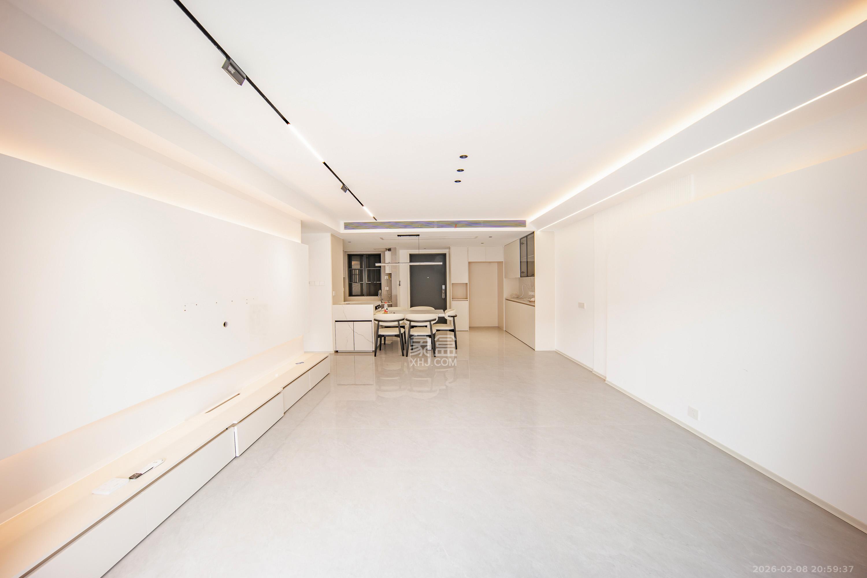 城发恒伟洋湖映2009  4室2厅2卫    145.0万