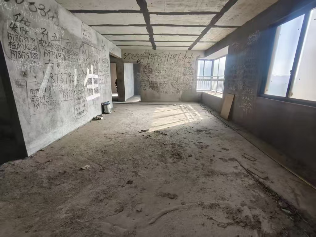 梓湖观邸  4室1厅2卫    73.0万