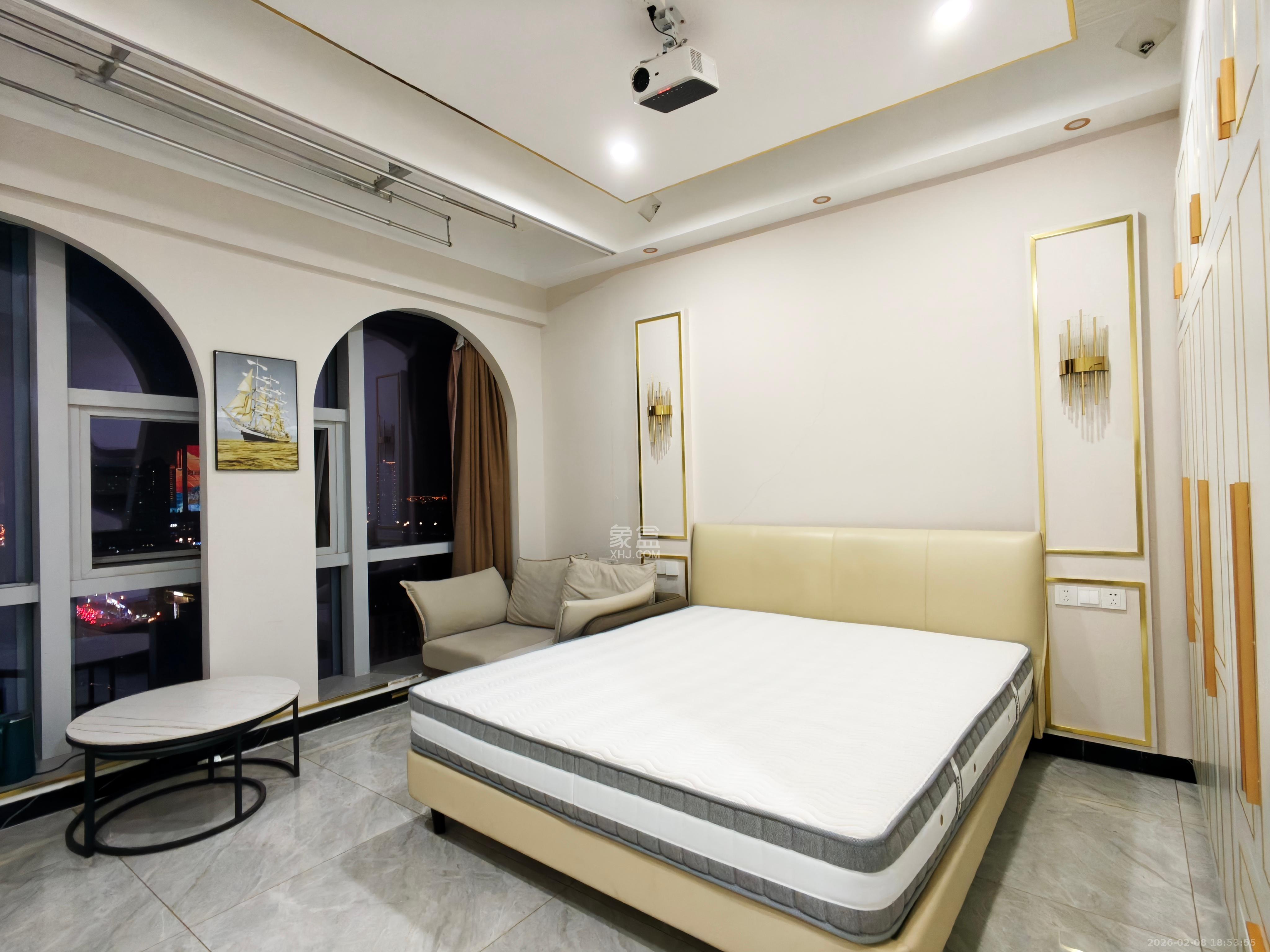 宇成开福广场  1室1厅1卫    1900.0元/月