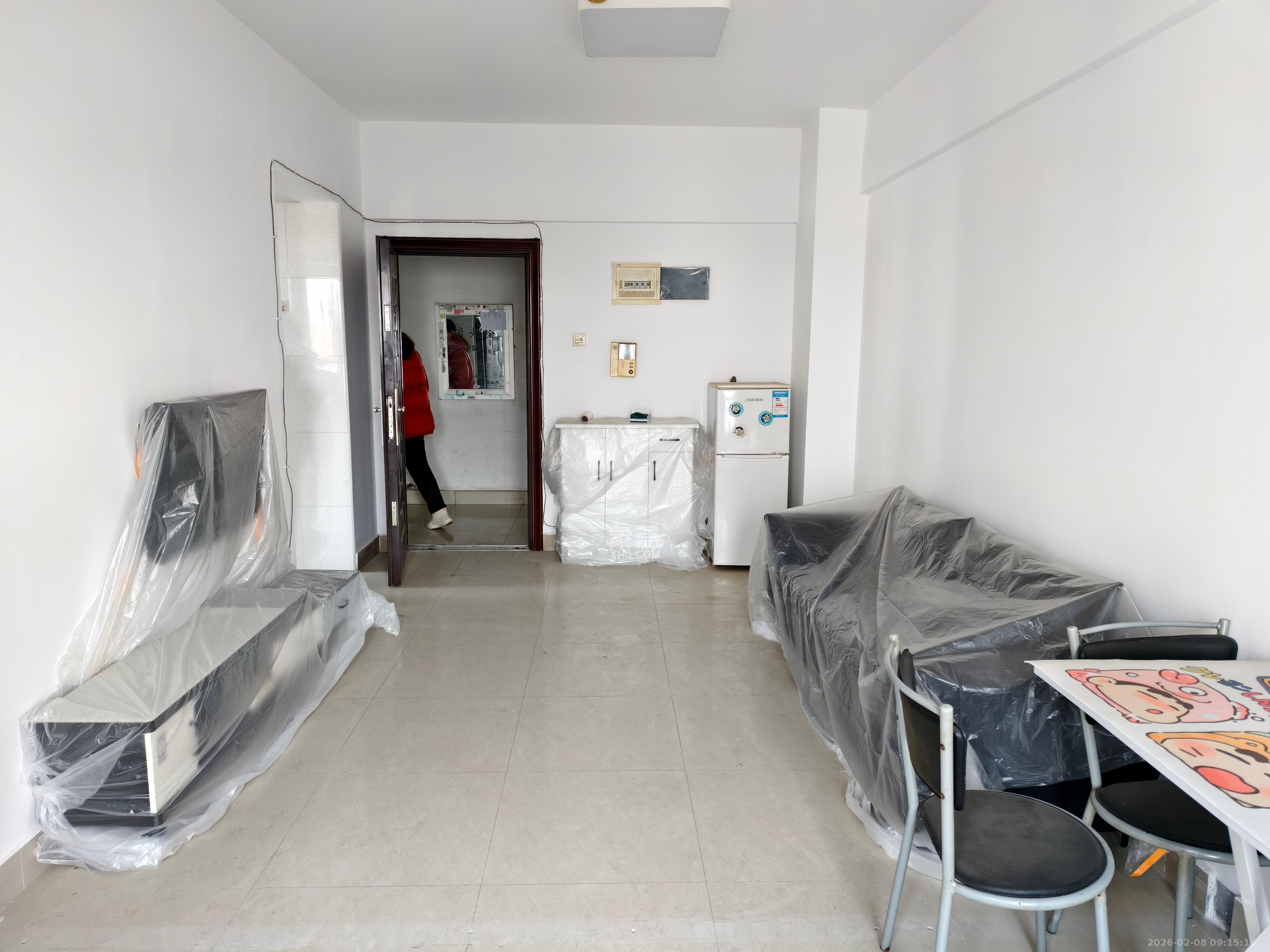 上海城小区  1室1厅1卫    1200.0元/月