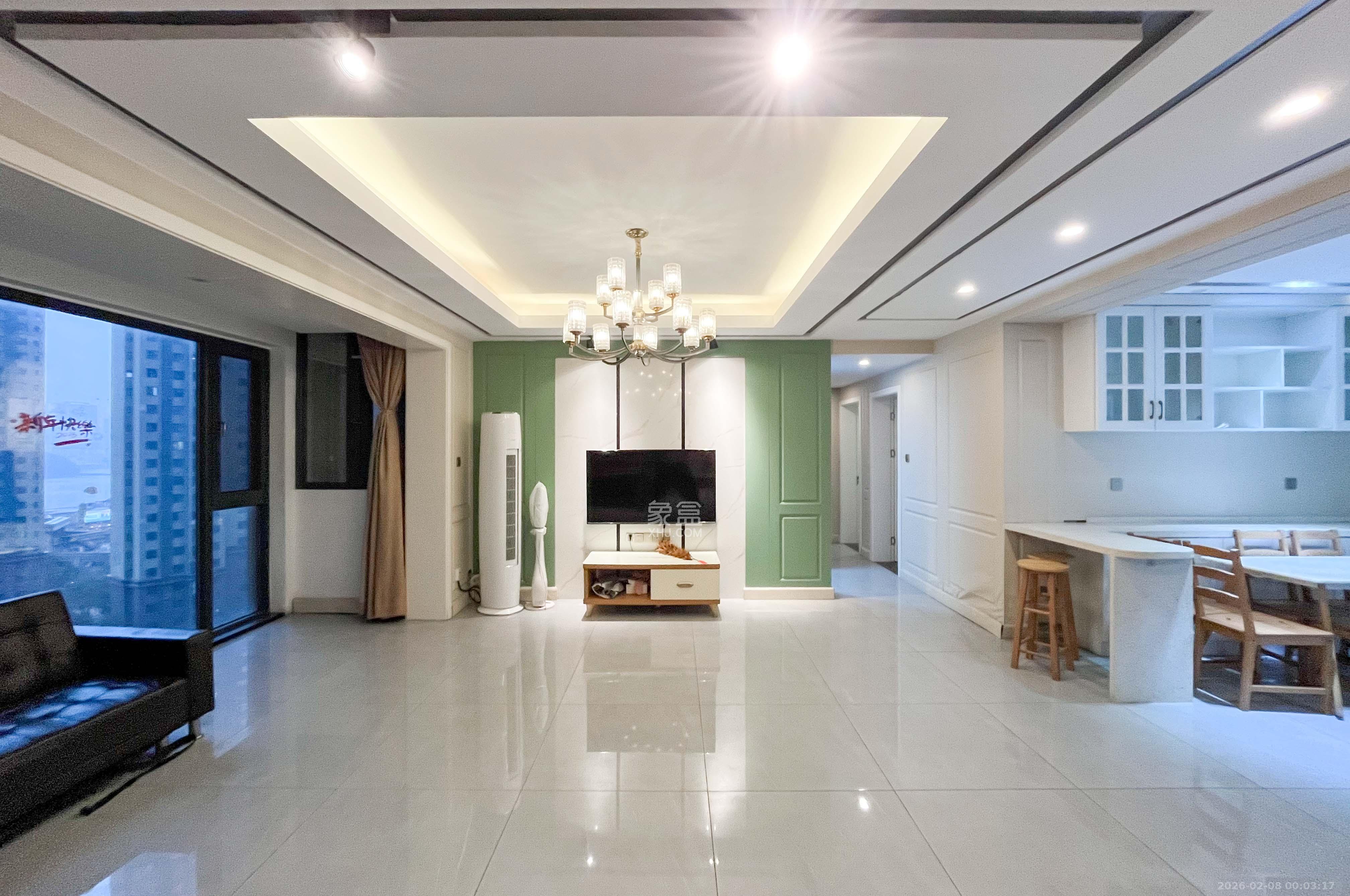 中建梅溪湖中心  4室2厅2卫    135.0万