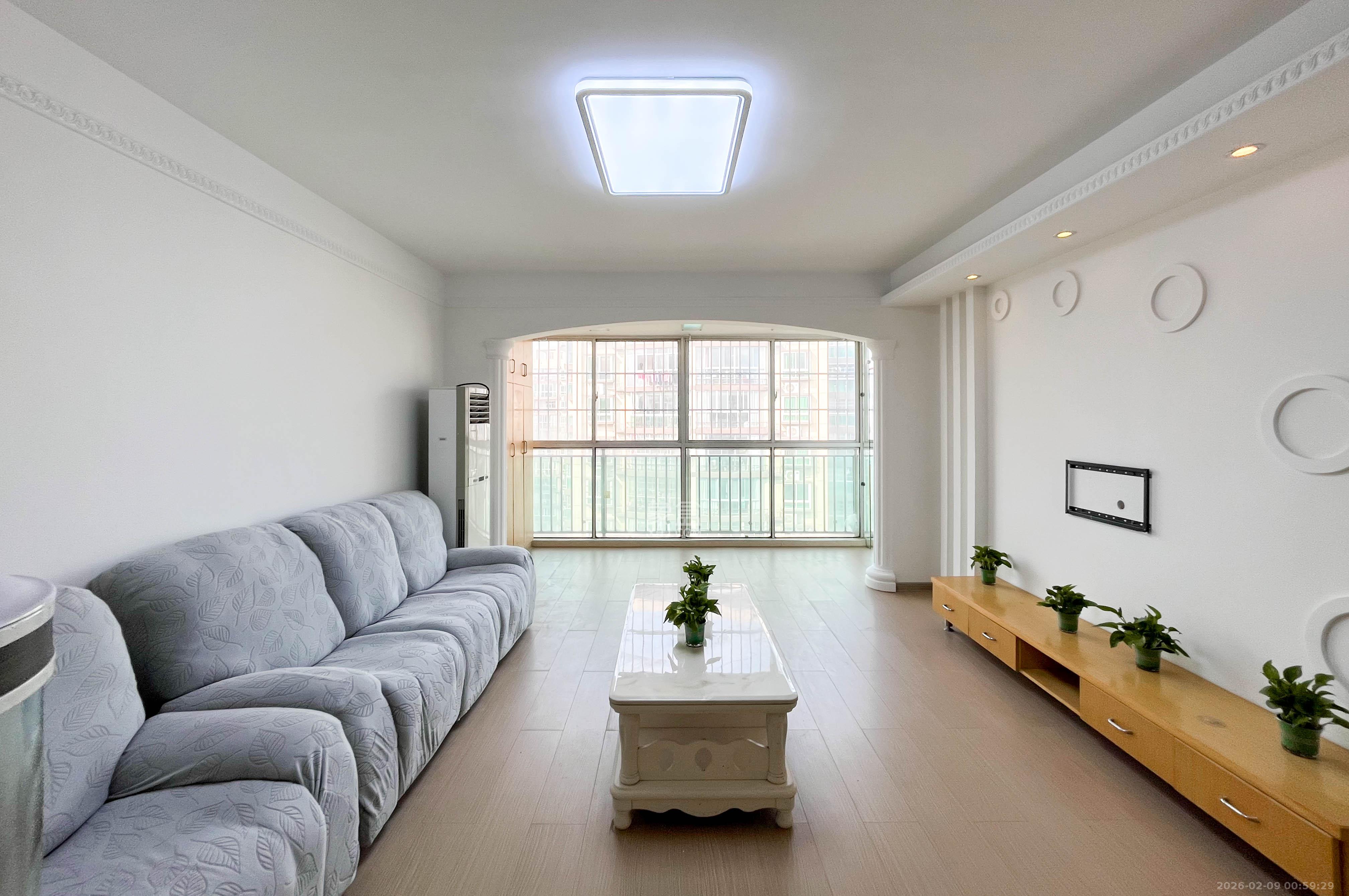 麓谷加州阳光  3室2厅2卫    78.0万