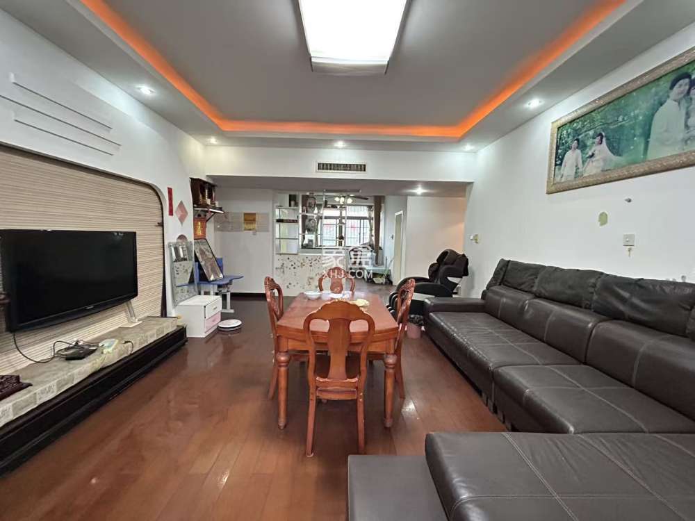 欣佳花园  3室2厅2卫    58.0万