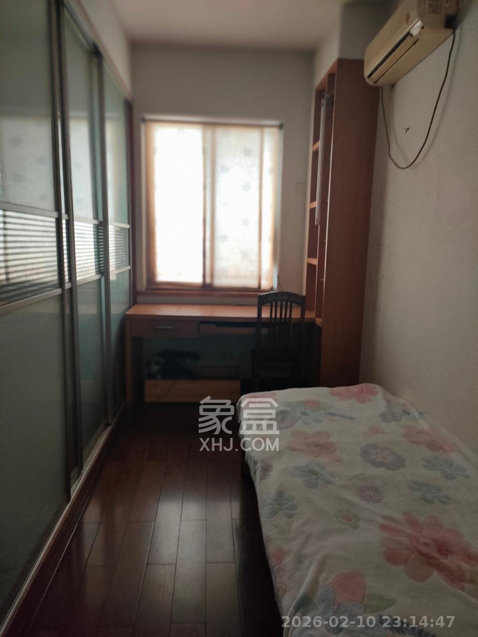 山水人家三期  1室2厅1卫    1300.0元/月室内图