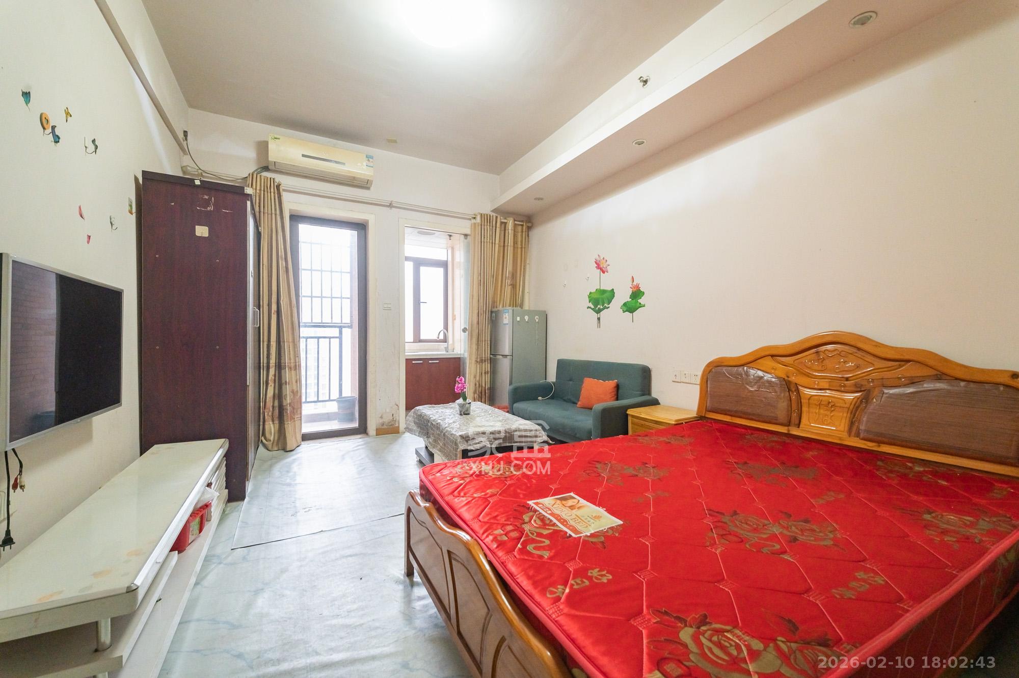 水岸世景  1室1厅1卫    15.6万