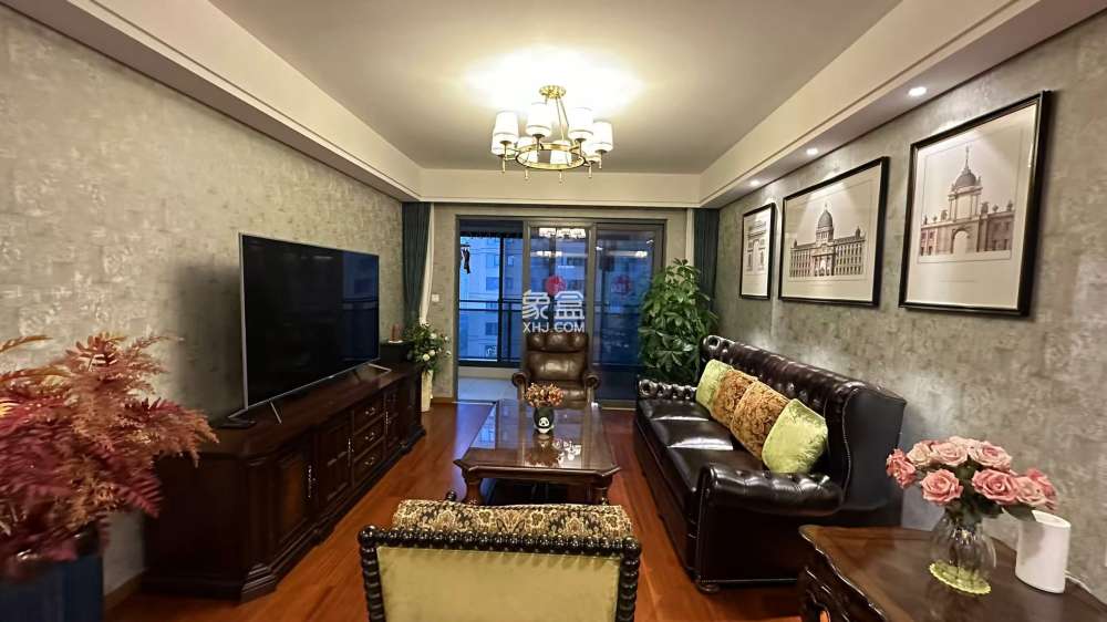 晋合湘水湾四期  3室2厅2卫    140.0万