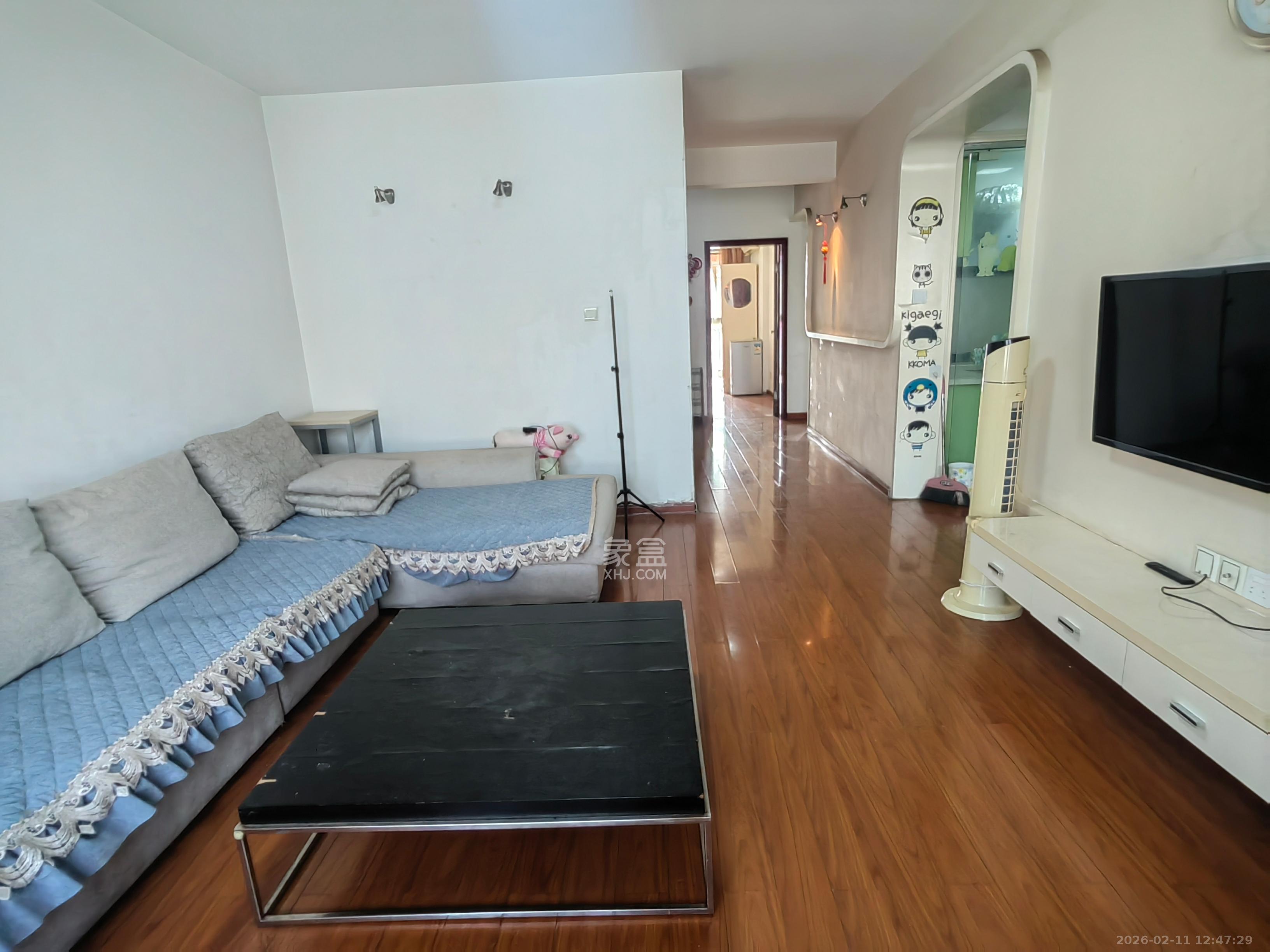 锦湘国际星城二期（锦雅苑）  3室2厅2卫    2380.0元/月