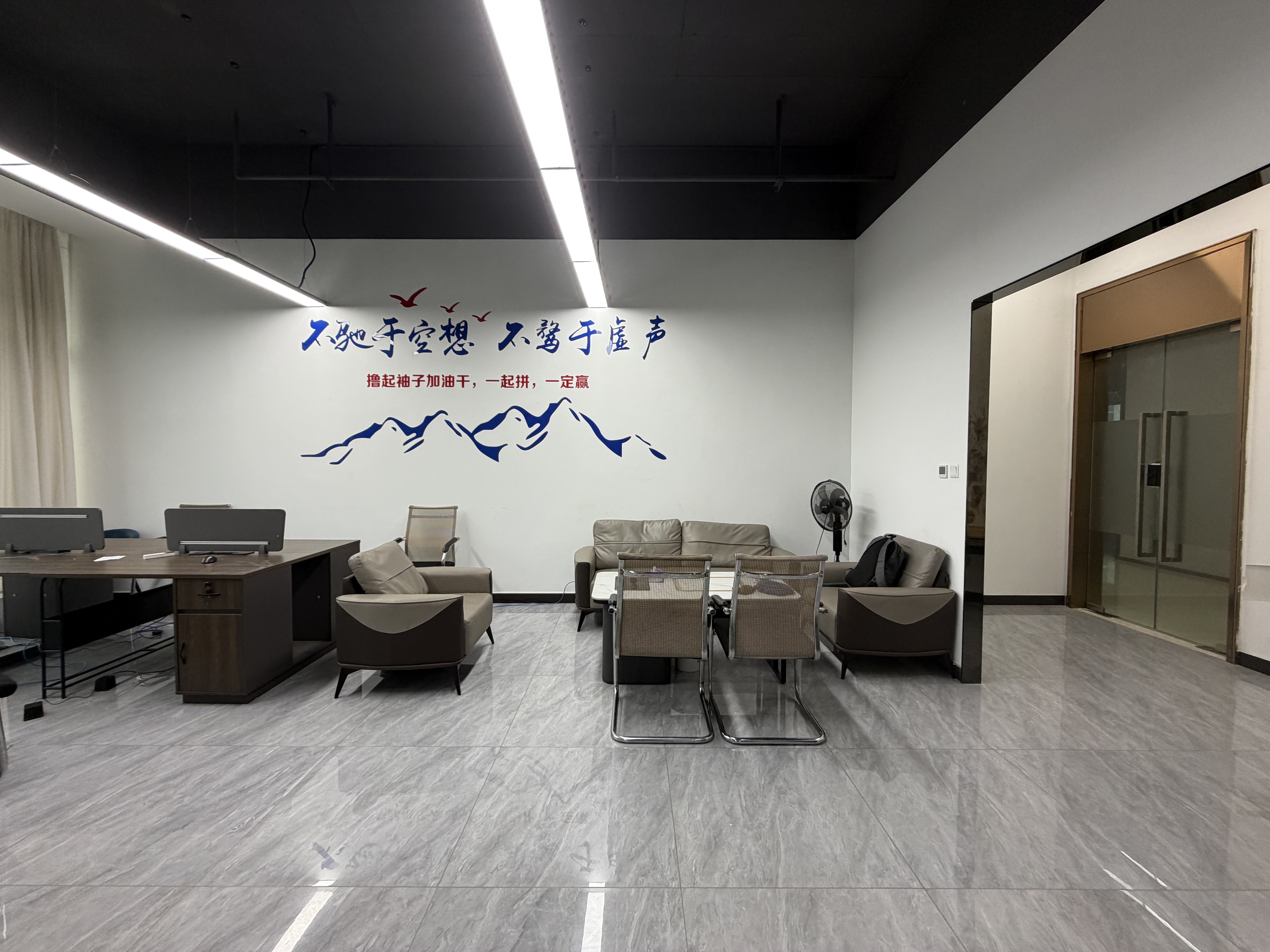 恒大誉府（融誉商业中心）   123.0㎡      6000.0元/月小区图