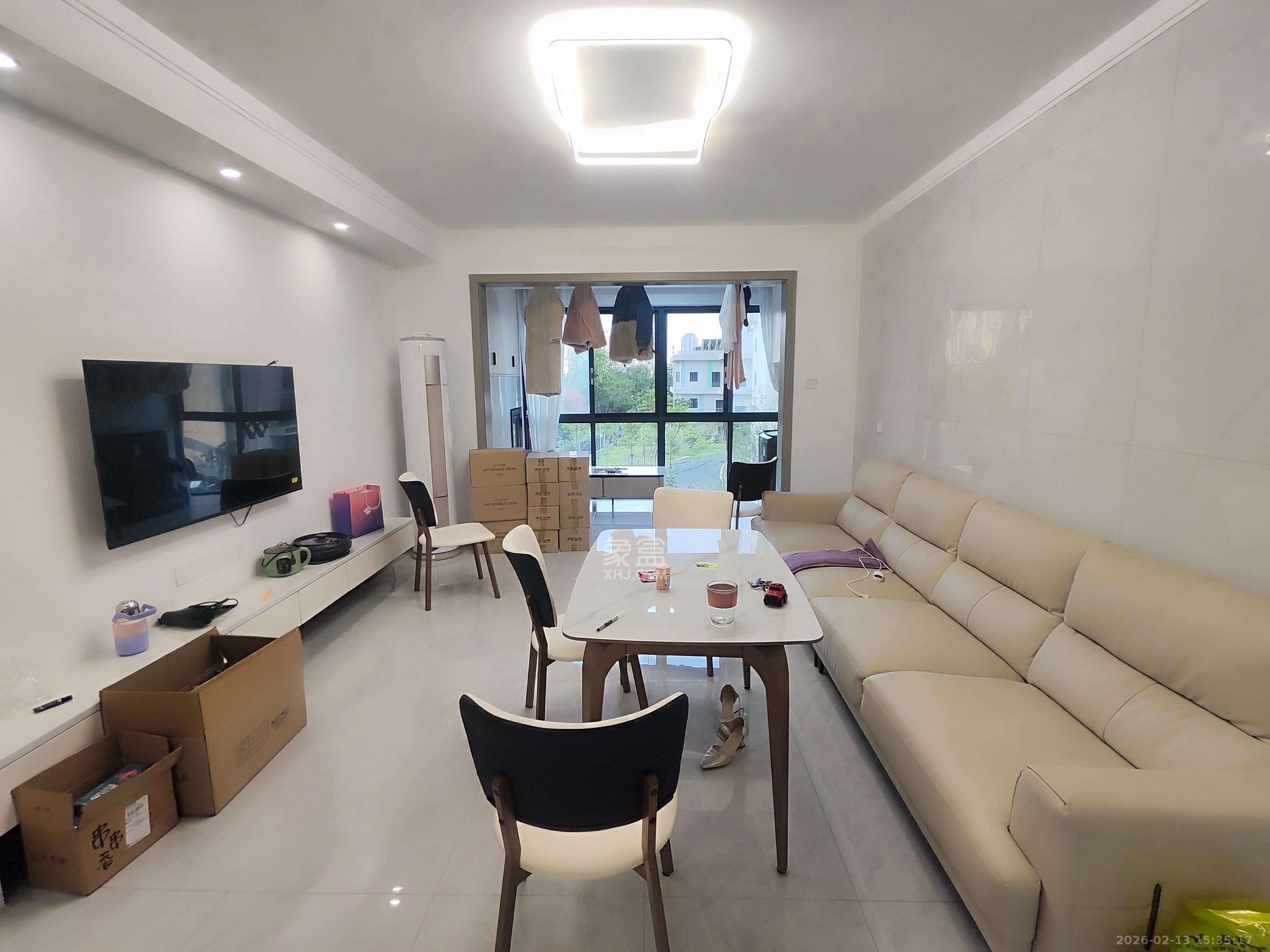 旭日嘉苑  3室2厅2卫    3600.0元/月