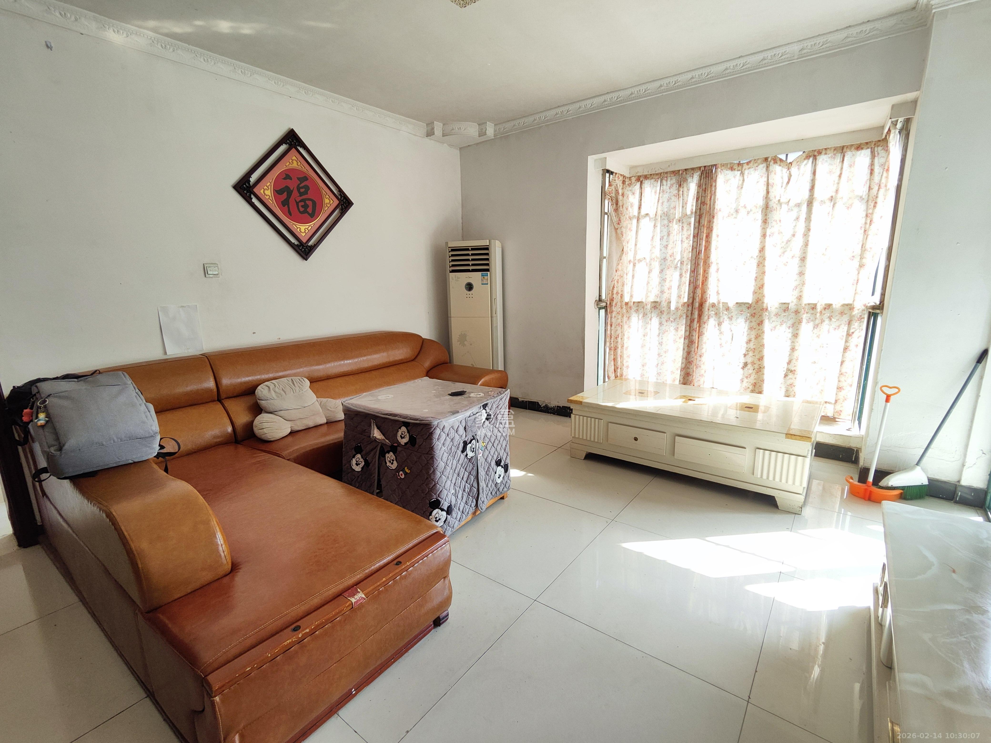 华天LOHO小镇  2室2厅1卫    1400.0元/月