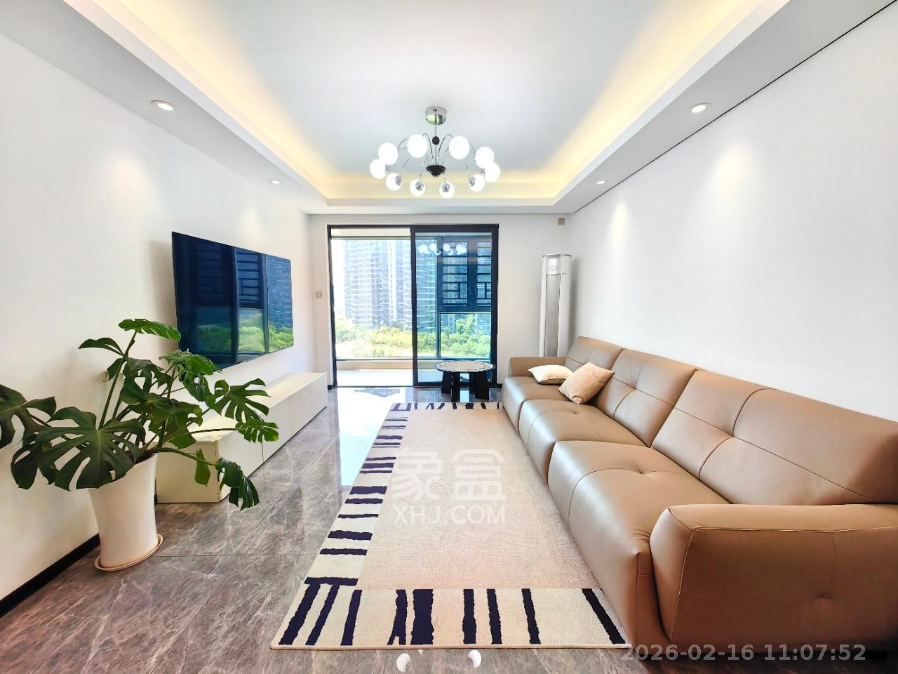 中国铁建湘语梅溪  3室2厅2卫    3500.0元/月