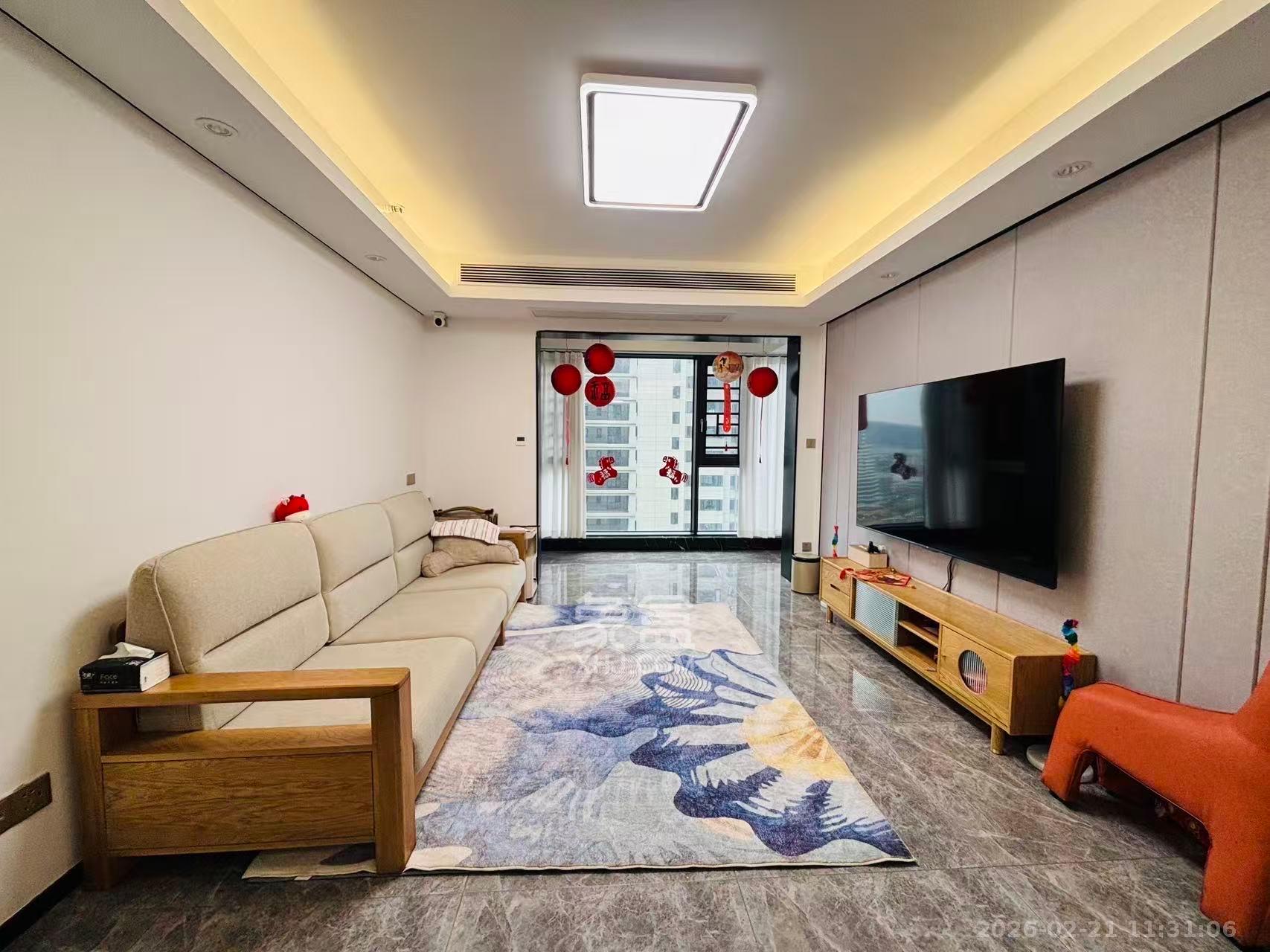 中国铁建湘语梅溪  3室2厅2卫    3500.0元/月