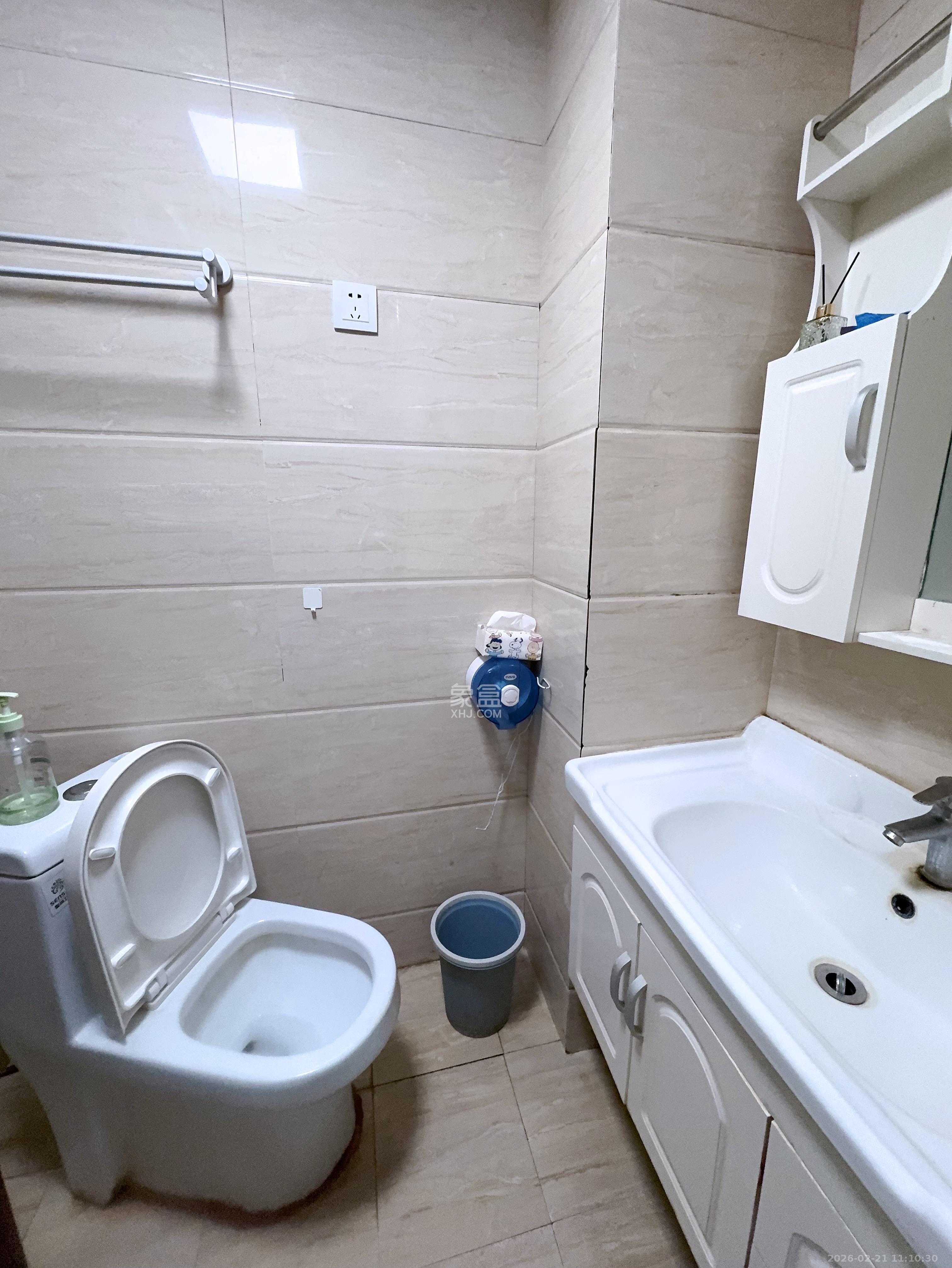 旭辉御府   41.54㎡      1200.0元/月室内图