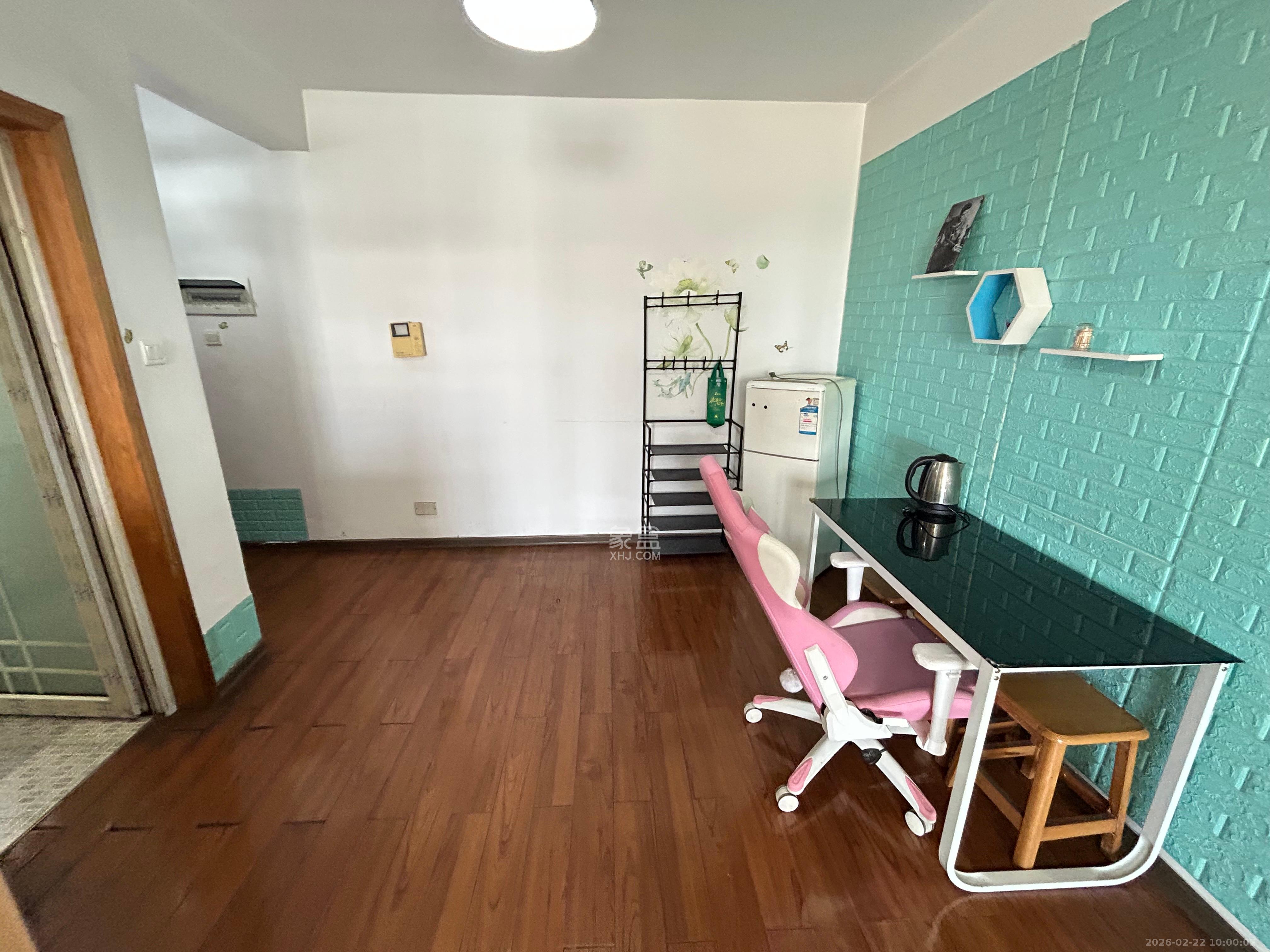 月湖兰庭  2室2厅1卫    2000.0元/月