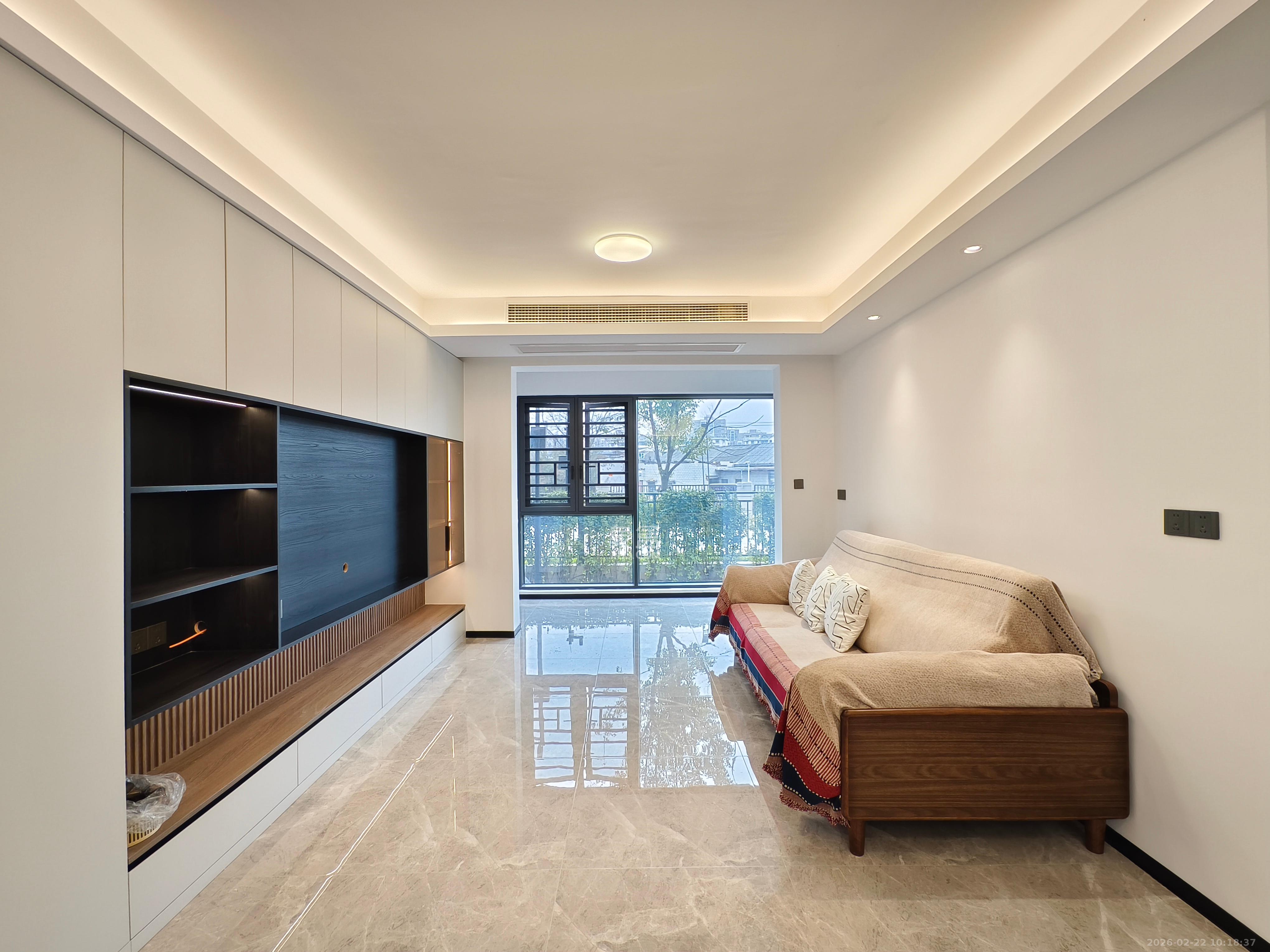 旭辉铂宸府  4室2厅2卫    3800.0元/月