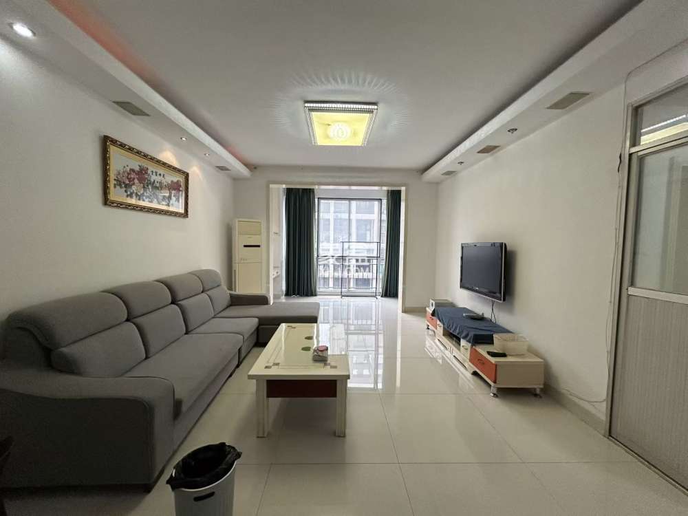 庐山恋  2室2厅1卫    42.8万