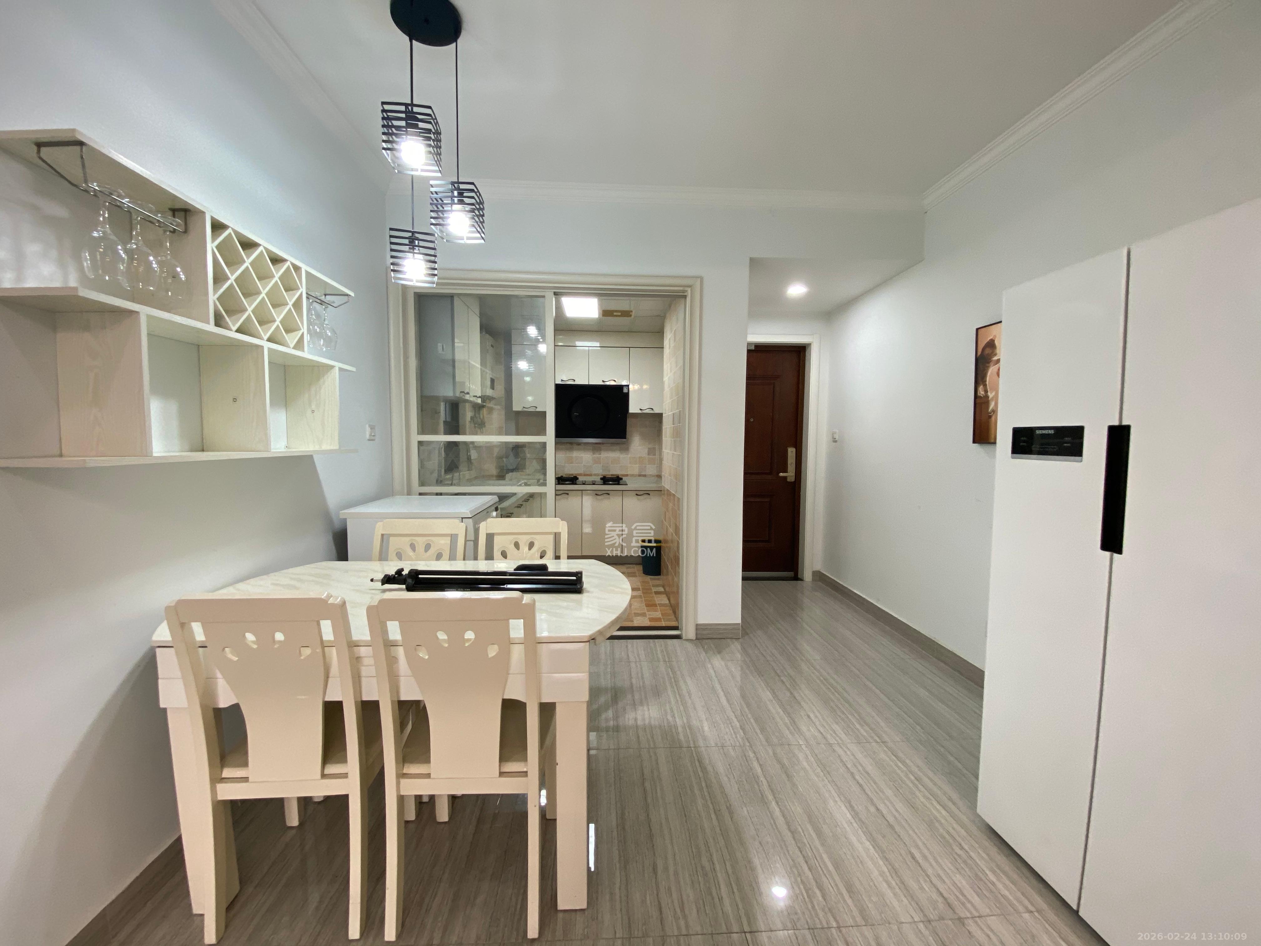 建发中央公园(建发美地) 3室2厅1卫 3500.0元/月 建发中央公园(建发美地) 3室2厅1卫 3500.0元/月室内图