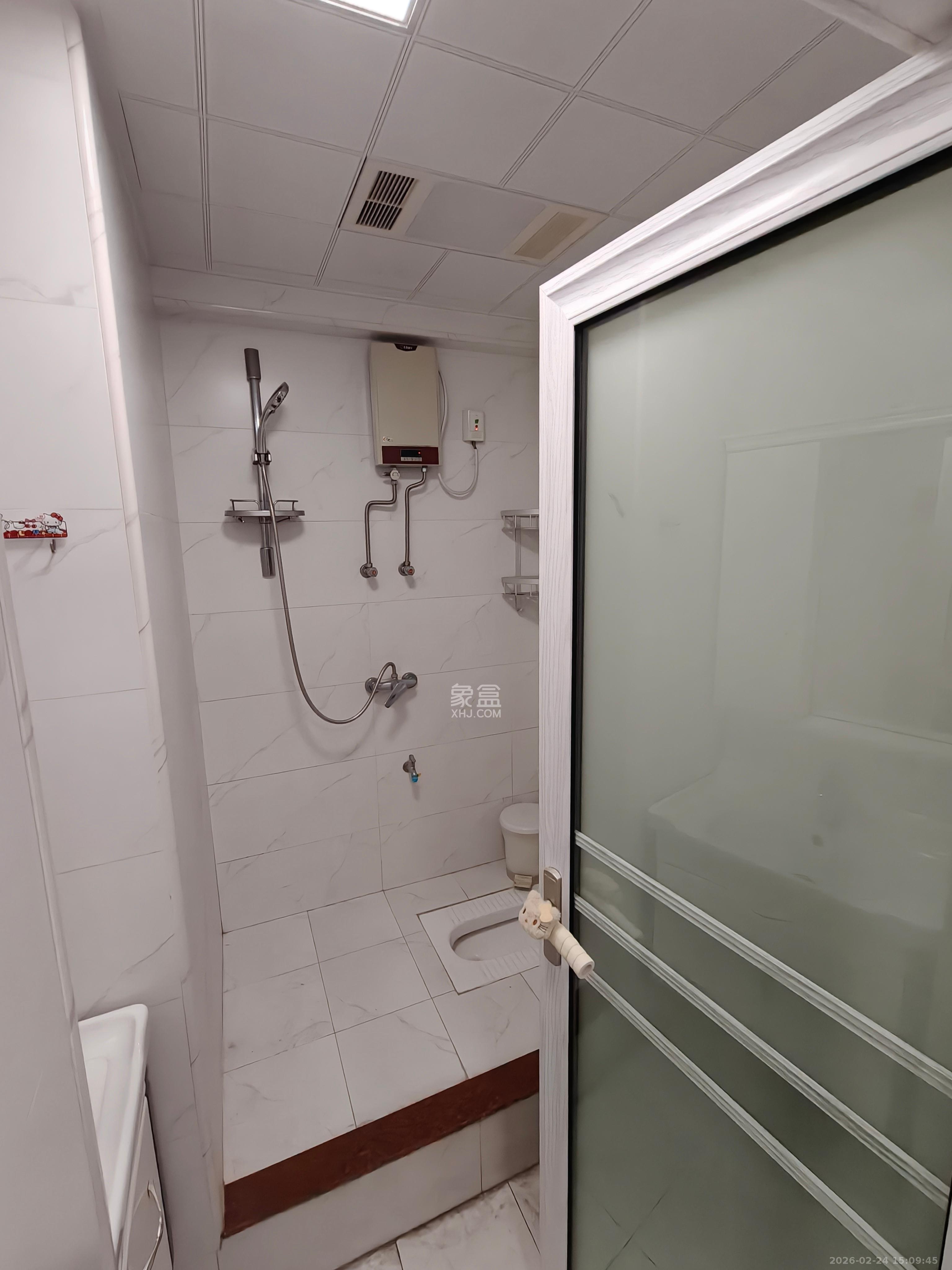 荣泰广场   40.0㎡      1500.0元/月室内图