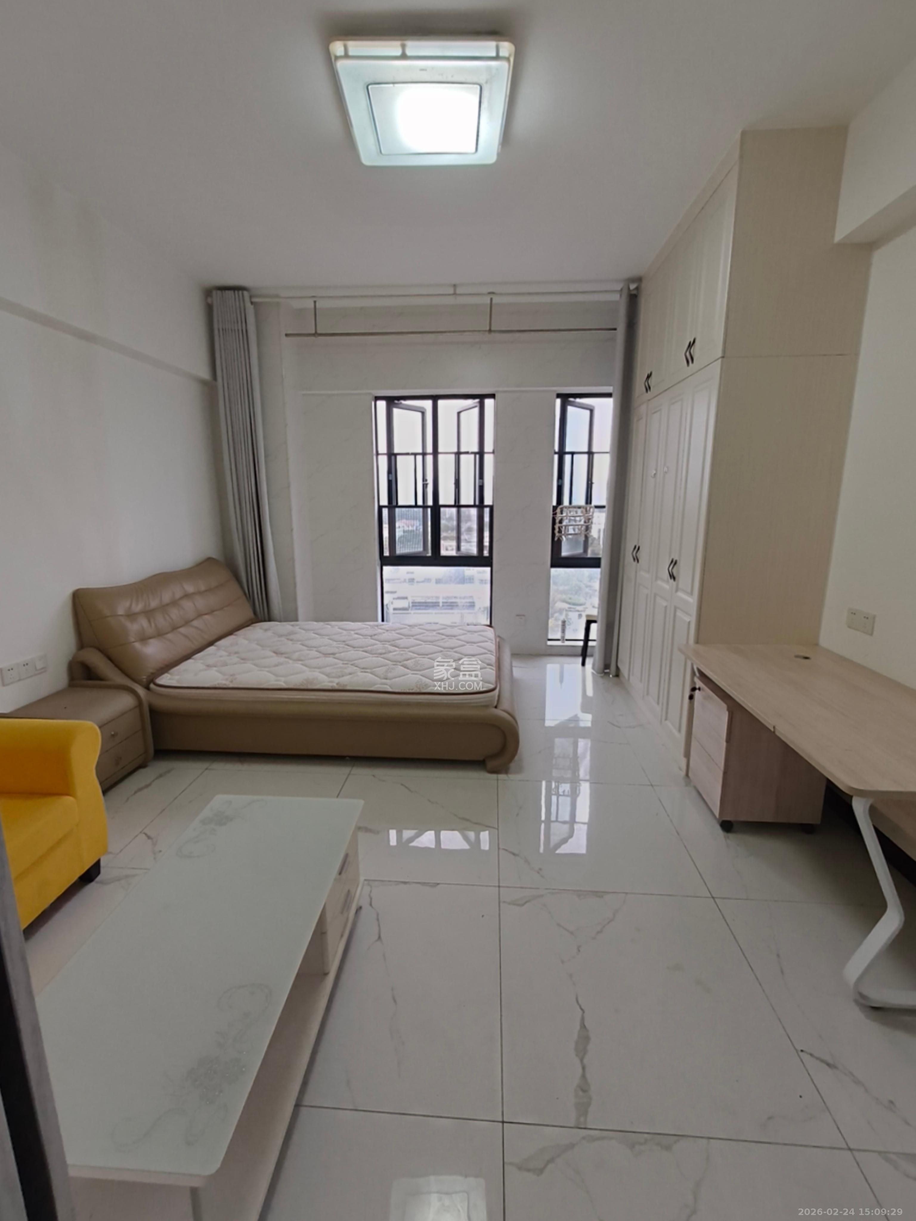 荣泰广场   40.0㎡      1500.0元/月