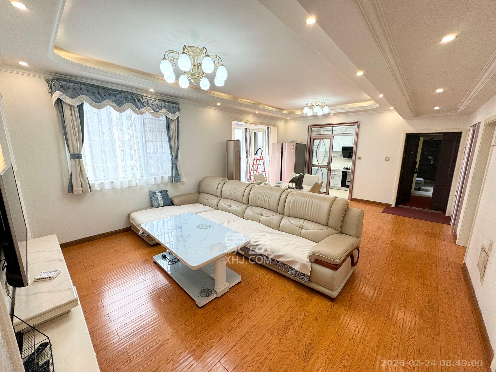 乾城（兴旺乾城）  4室2厅2卫    3100.0元/月