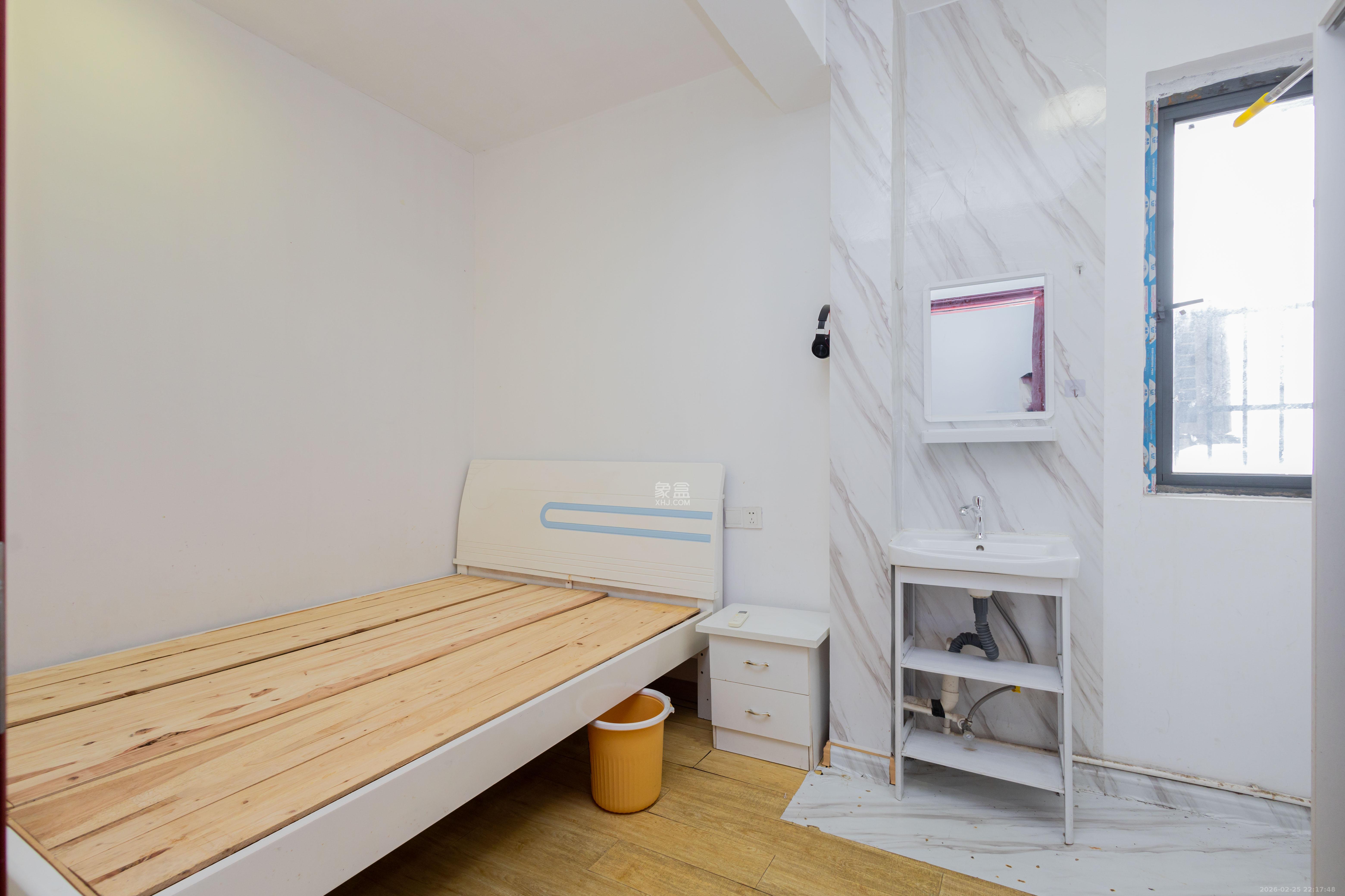 海德公园  3室2厅1卫    48.8万