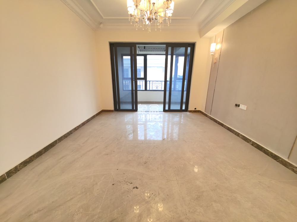 恒大御苑（恒大誉苑）  3室2厅2卫    58.8万